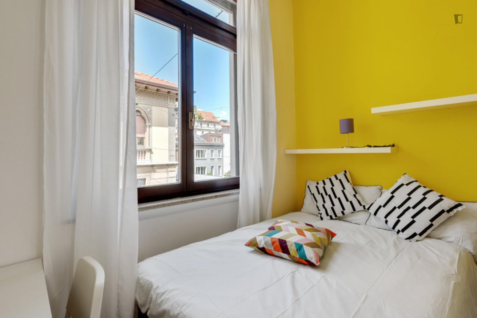Beautiful double bedroom, in Casoretto photo 1