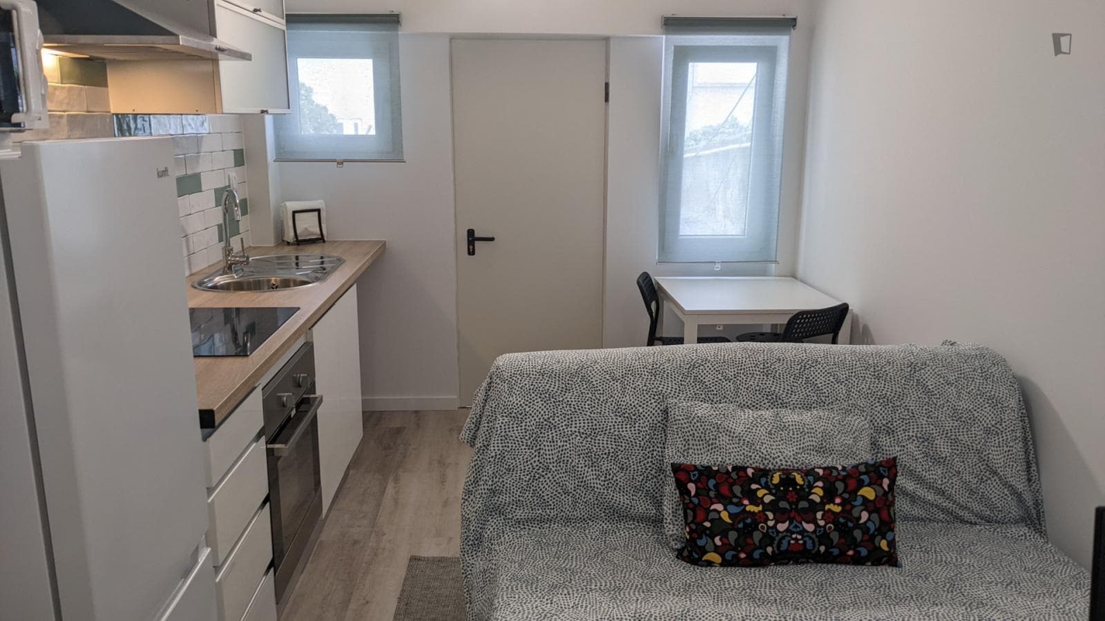 Homely 1-bedroom little house in Amadora photo 1