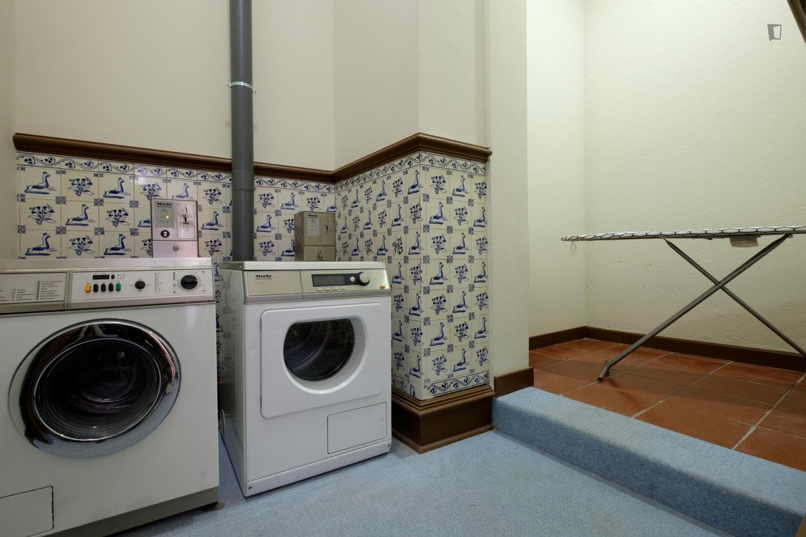Good-looking single bedroom near Palácio dos Grilos photo 1