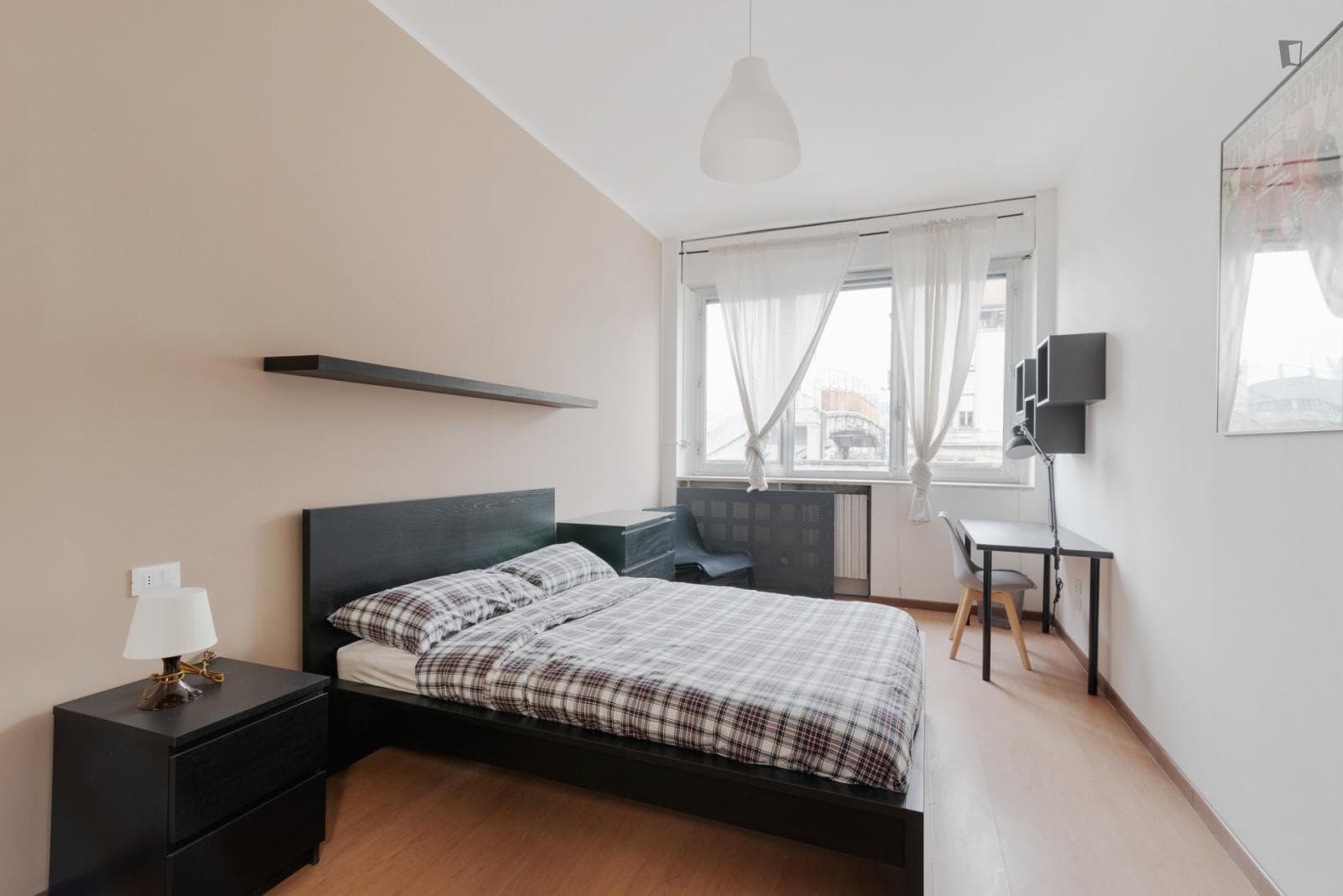 Charismatic single bedroom in a 12-bedroom flat, in Villa San Giovanni photo 1