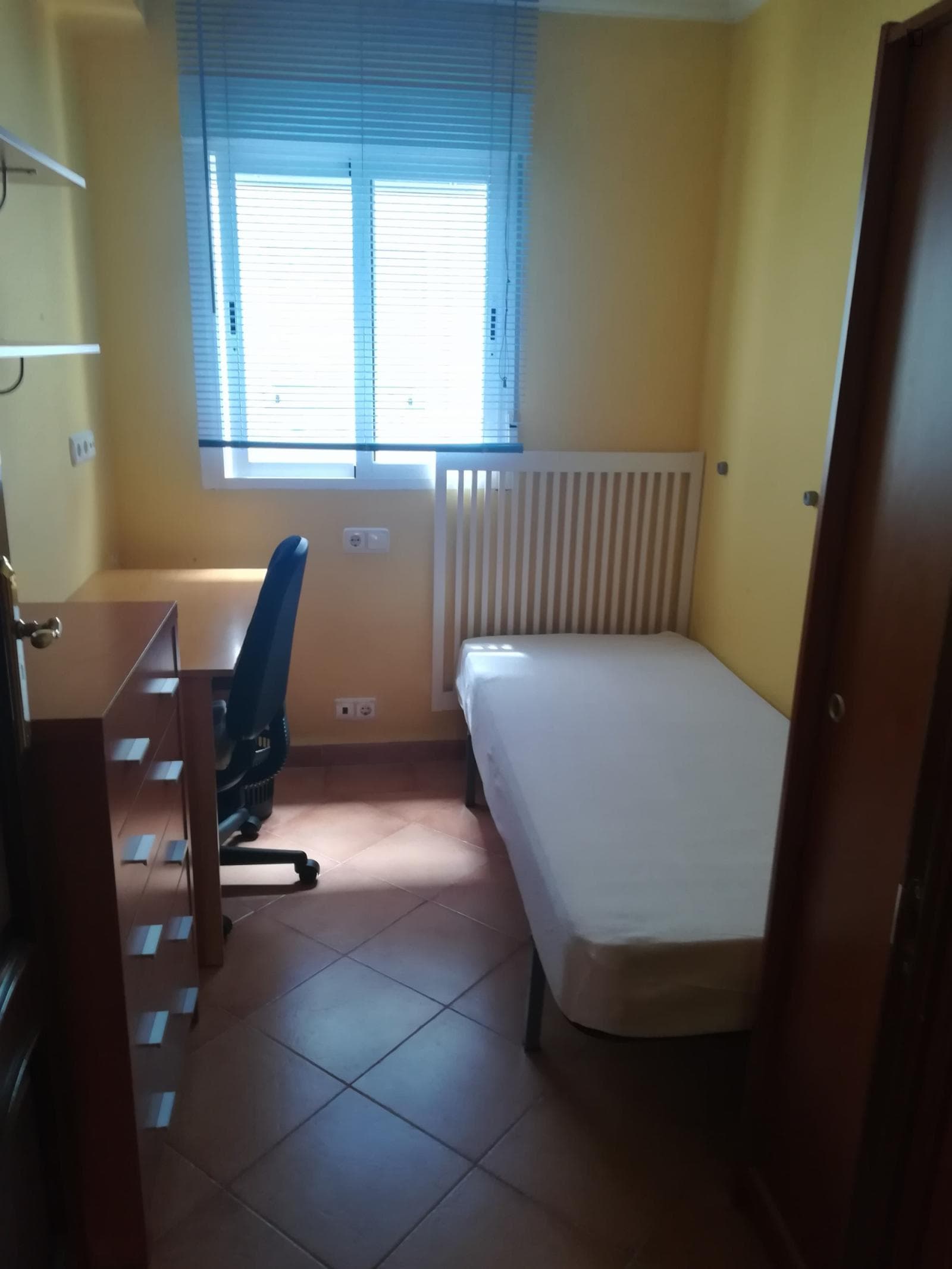 Very nice single bedroom in a 4-bedroom flat, in San Bernardo photo 1