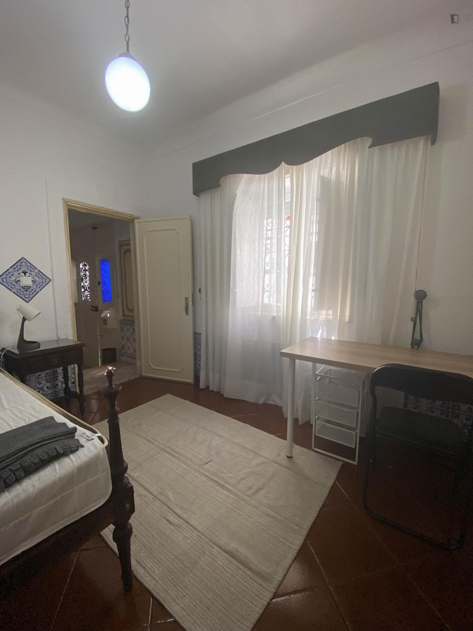 Homely single bedroom in the centre of Évora - 50m near Praça do Giraldo photo 1
