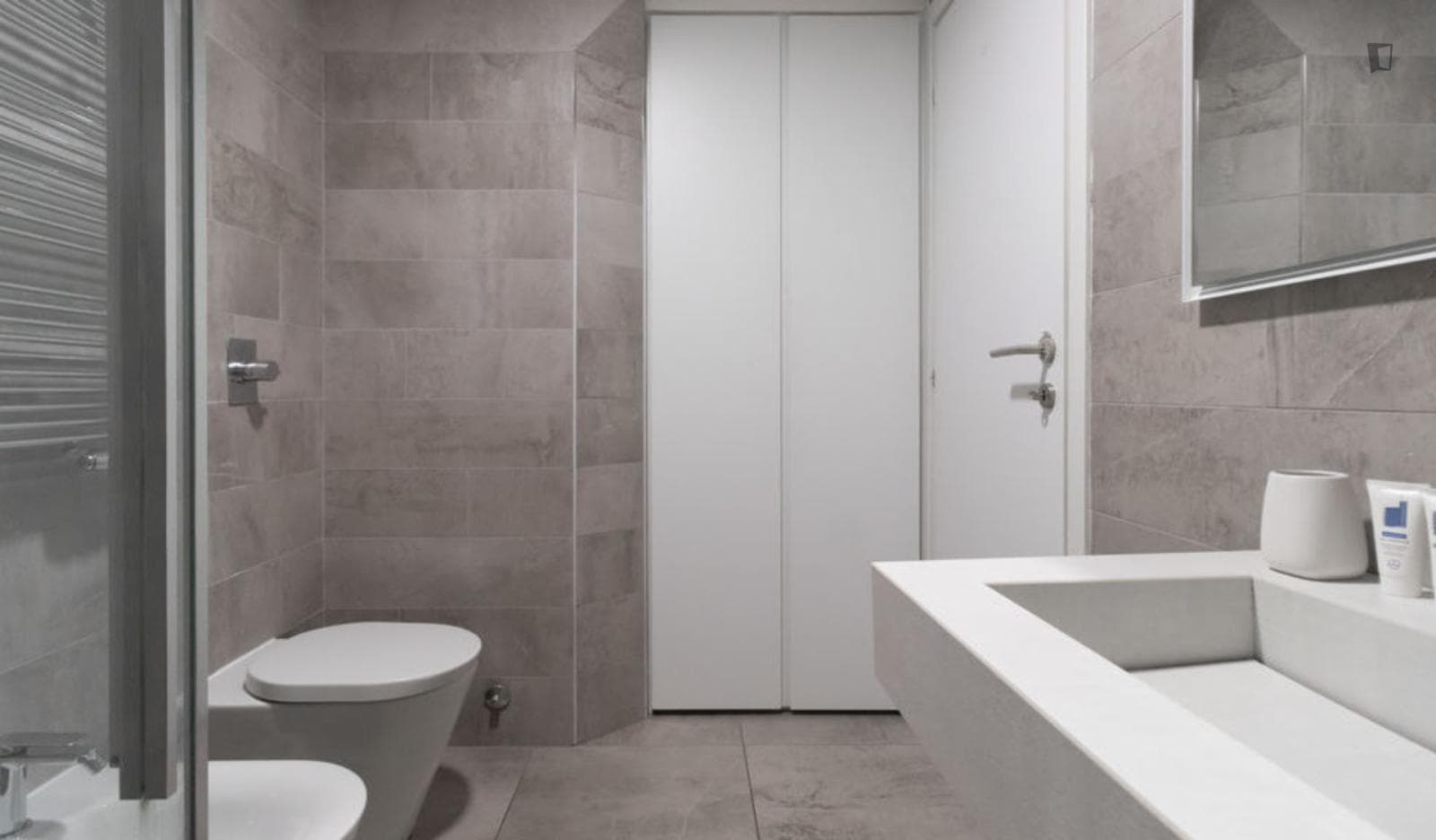 Excellent 1-bedroom apartment in Porta Venezia photo 1