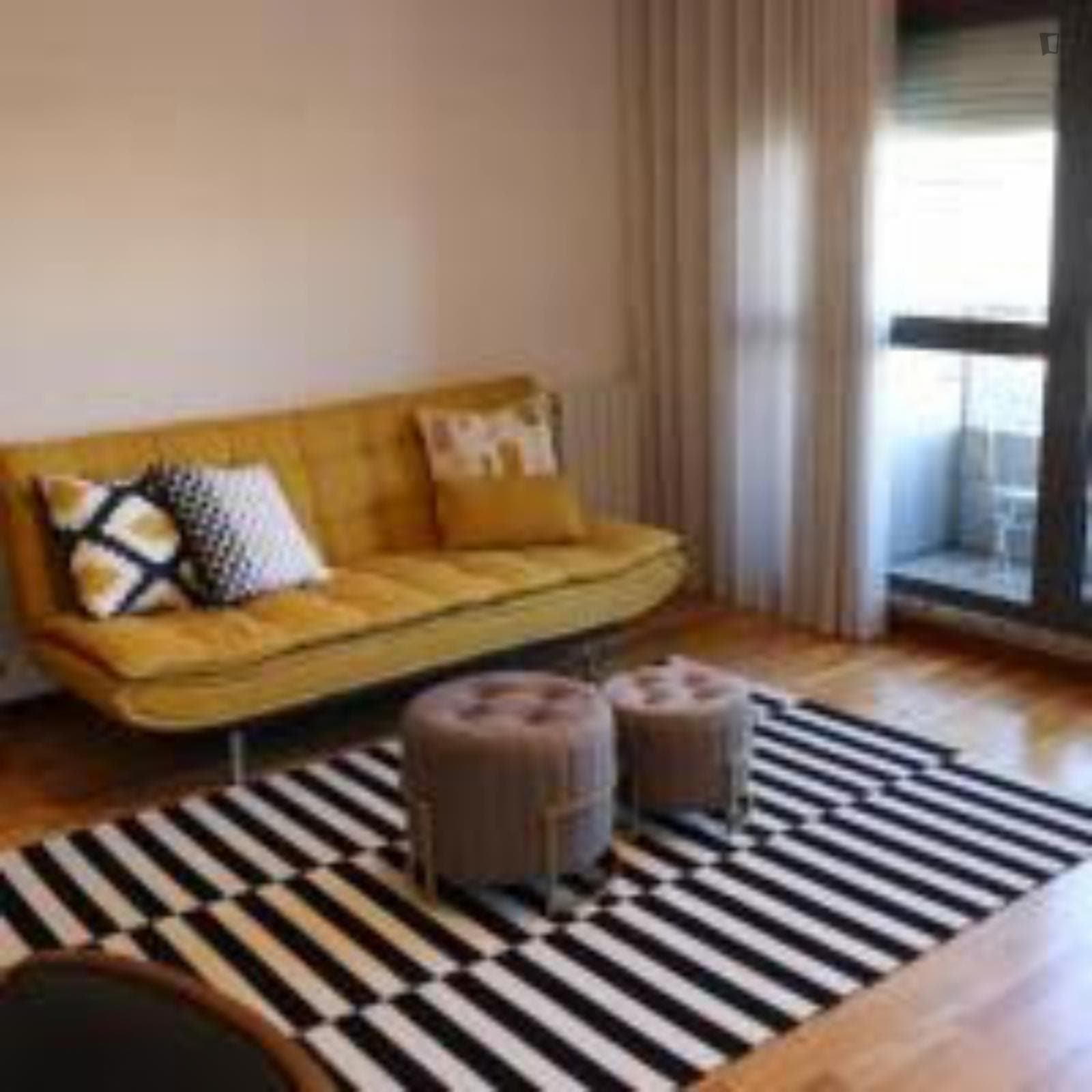 Very cool 1-bedroom apartment in Massarelos photo 1