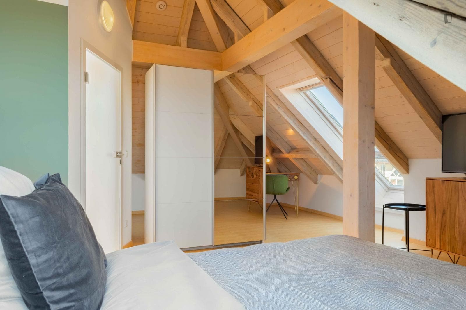 Property photo thumbnail