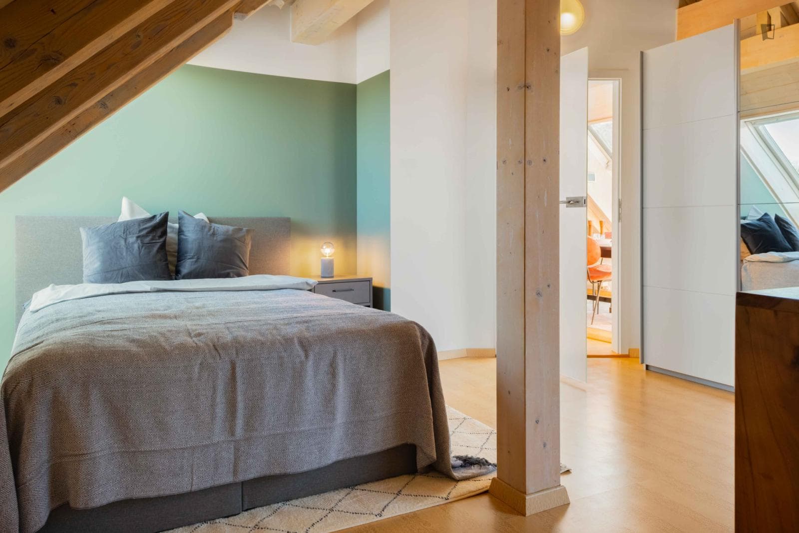 Cozy double bedroom in Sendling photo 1