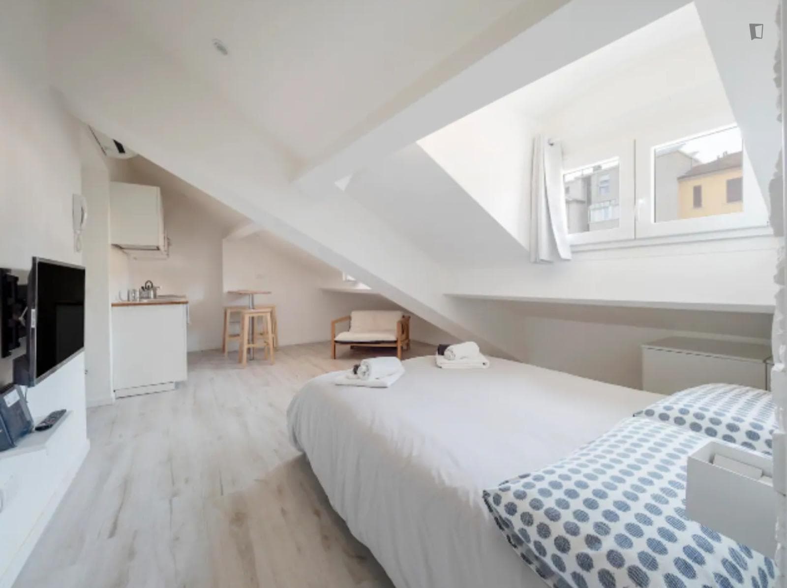 Comfortable studio in central Milan photo 1