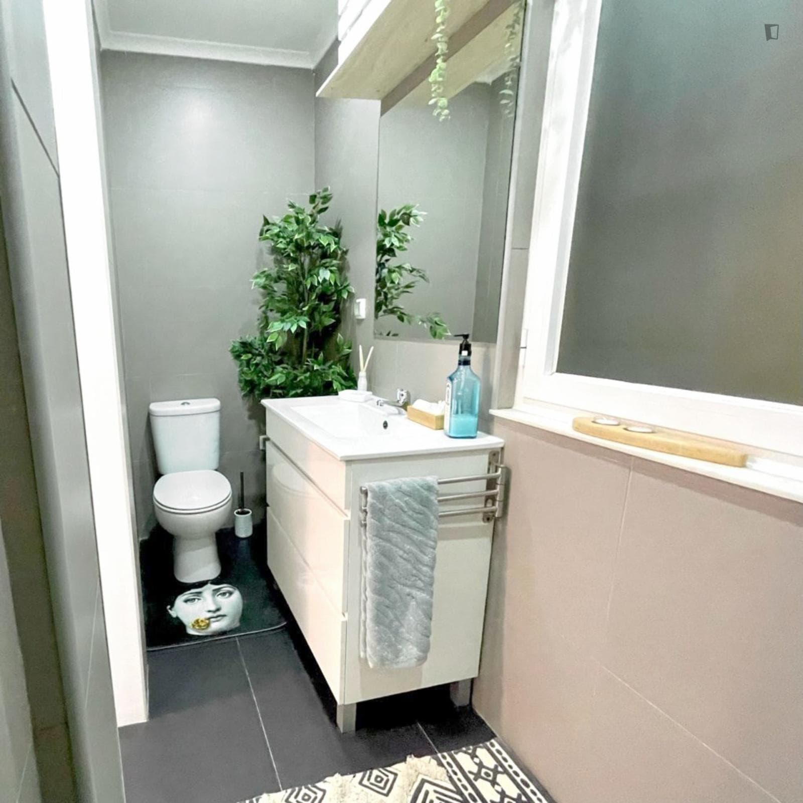 Very pleasant 2-bedroom apartment in Linda-a-Velha photo 1
