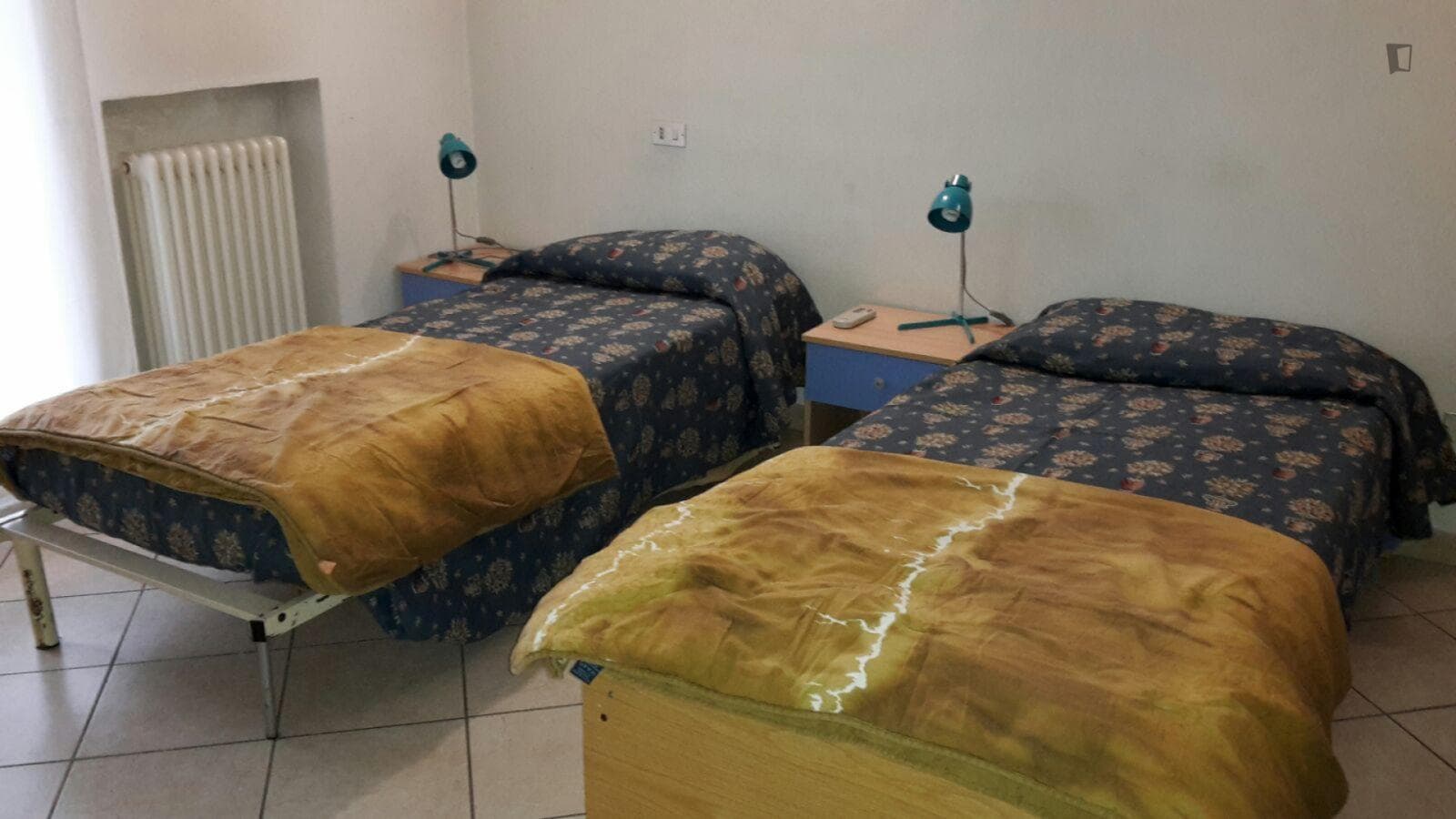 Nice twin bedroom, near the Reno riverbank photo 1
