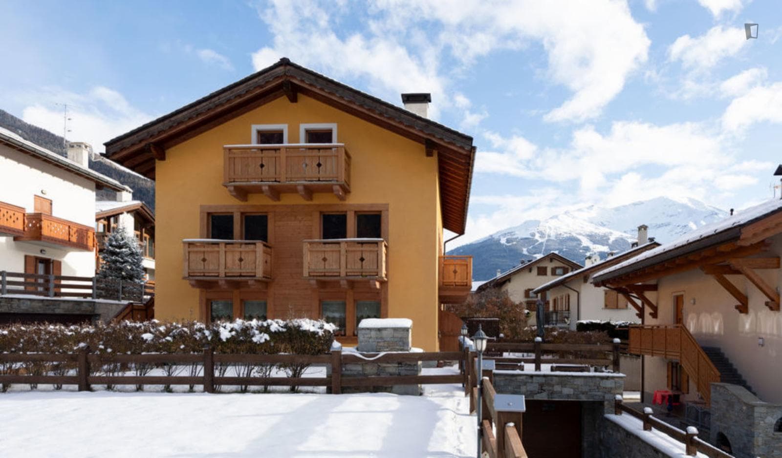 Property photo thumbnail