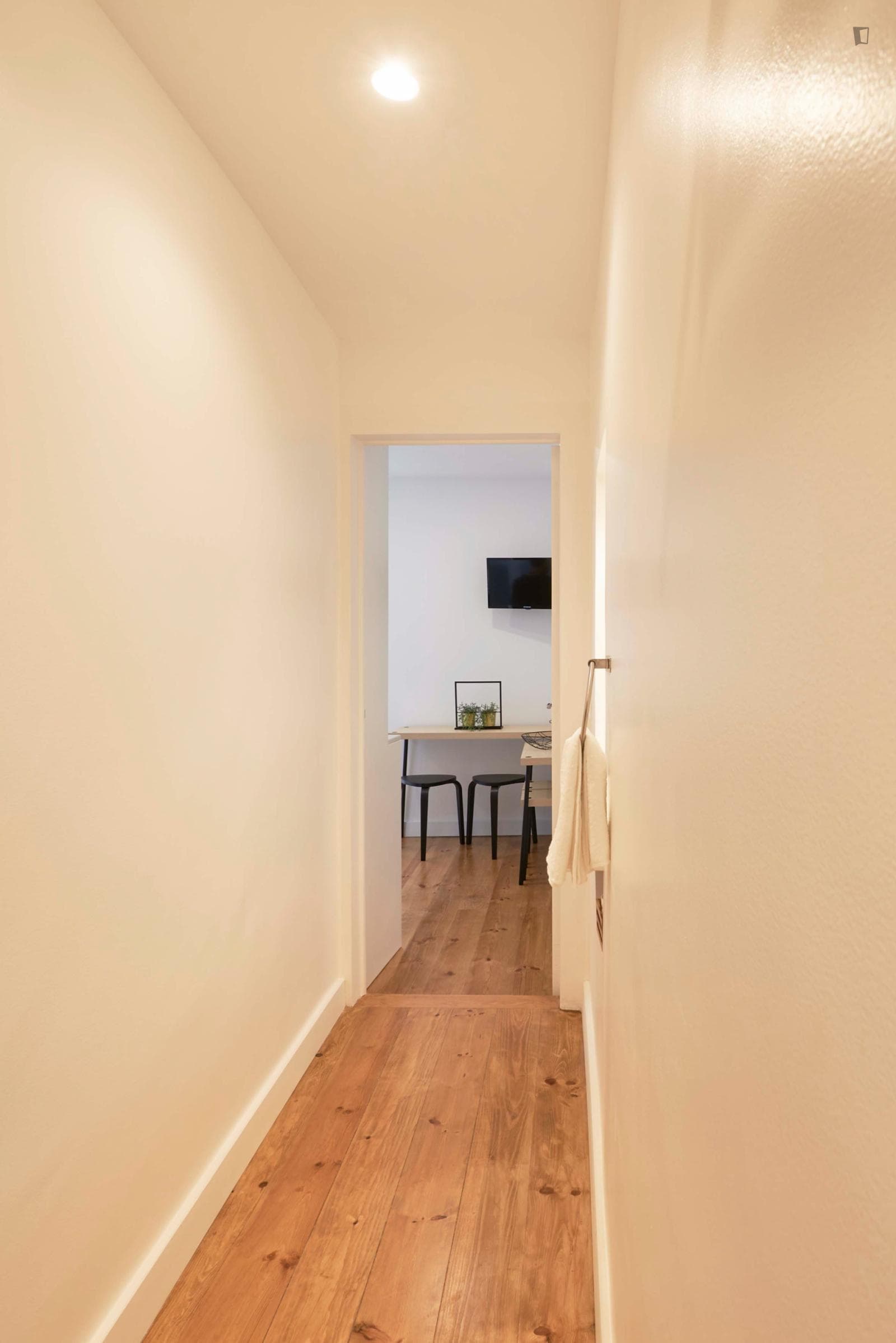 Stylish 2-Bedroom apartment in the heart of Lisbon photo 1