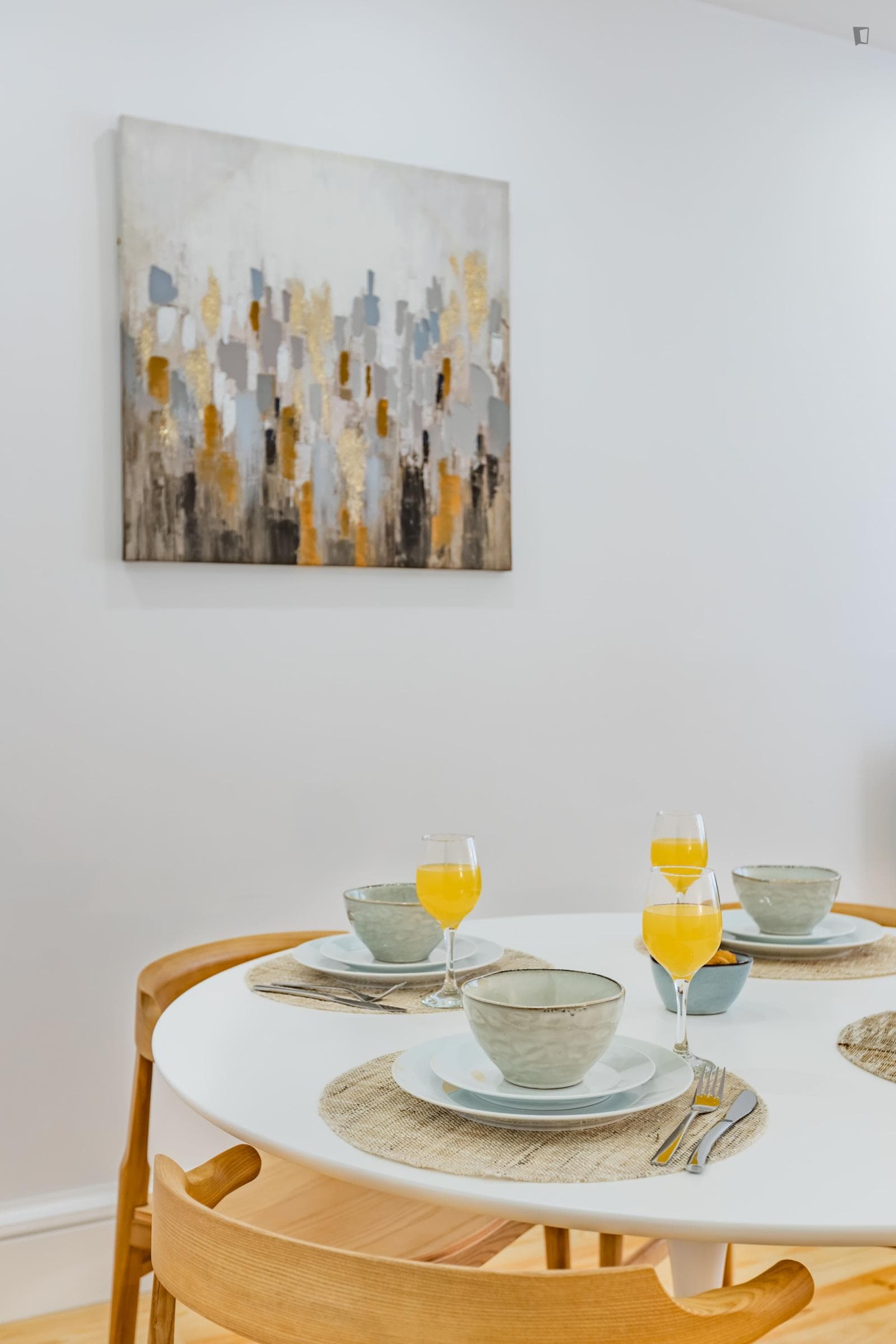 Stylish 1-Bedroom apartment very close to the Ribeira do Porto photo 1