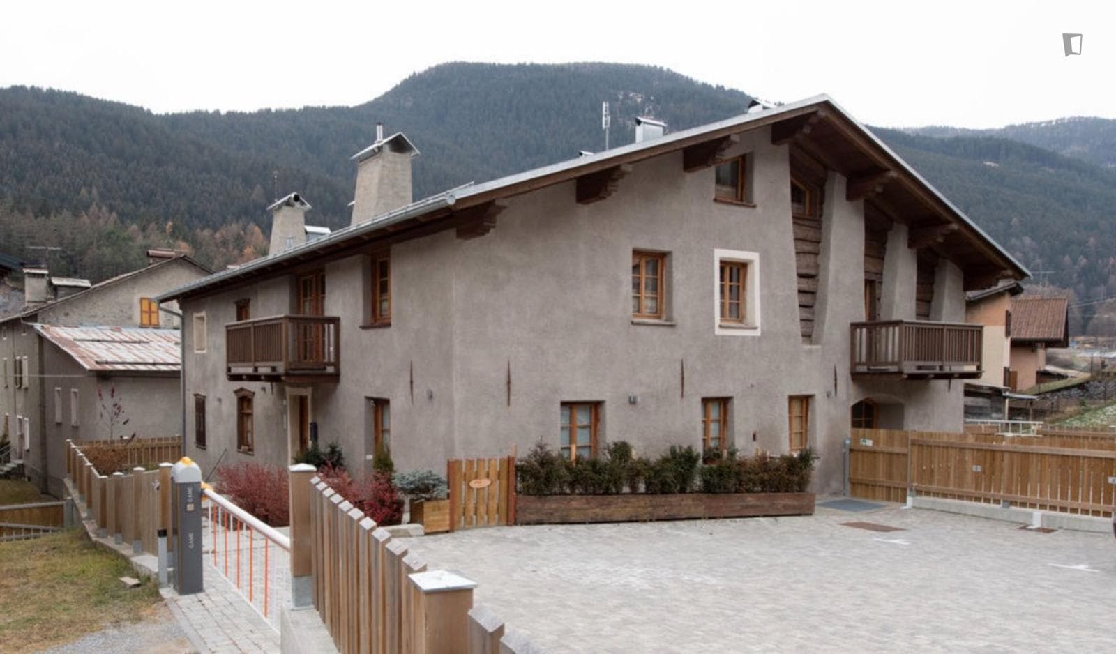 Property photo thumbnail