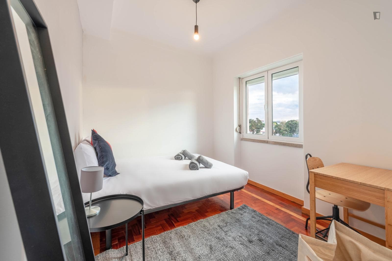 Cheerful double bedroom near the University of Lisboa photo 1