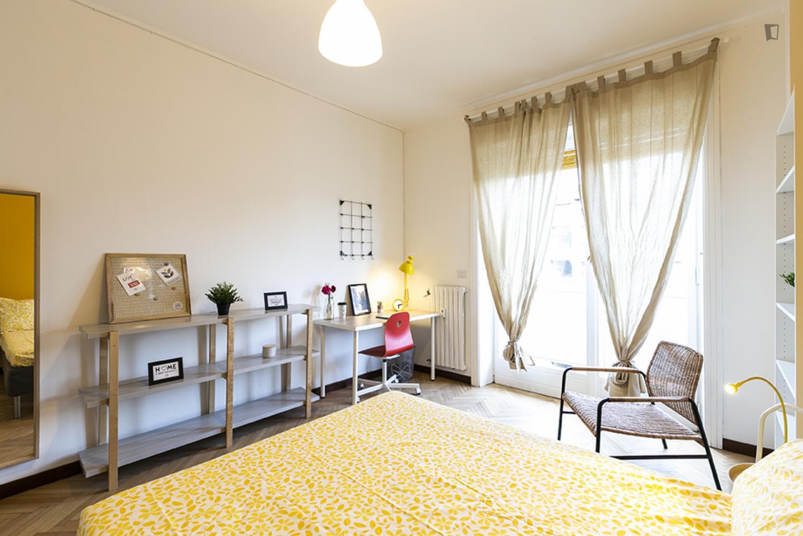 Amazing double bedroom near Giardino Cassina de Pomm photo 1