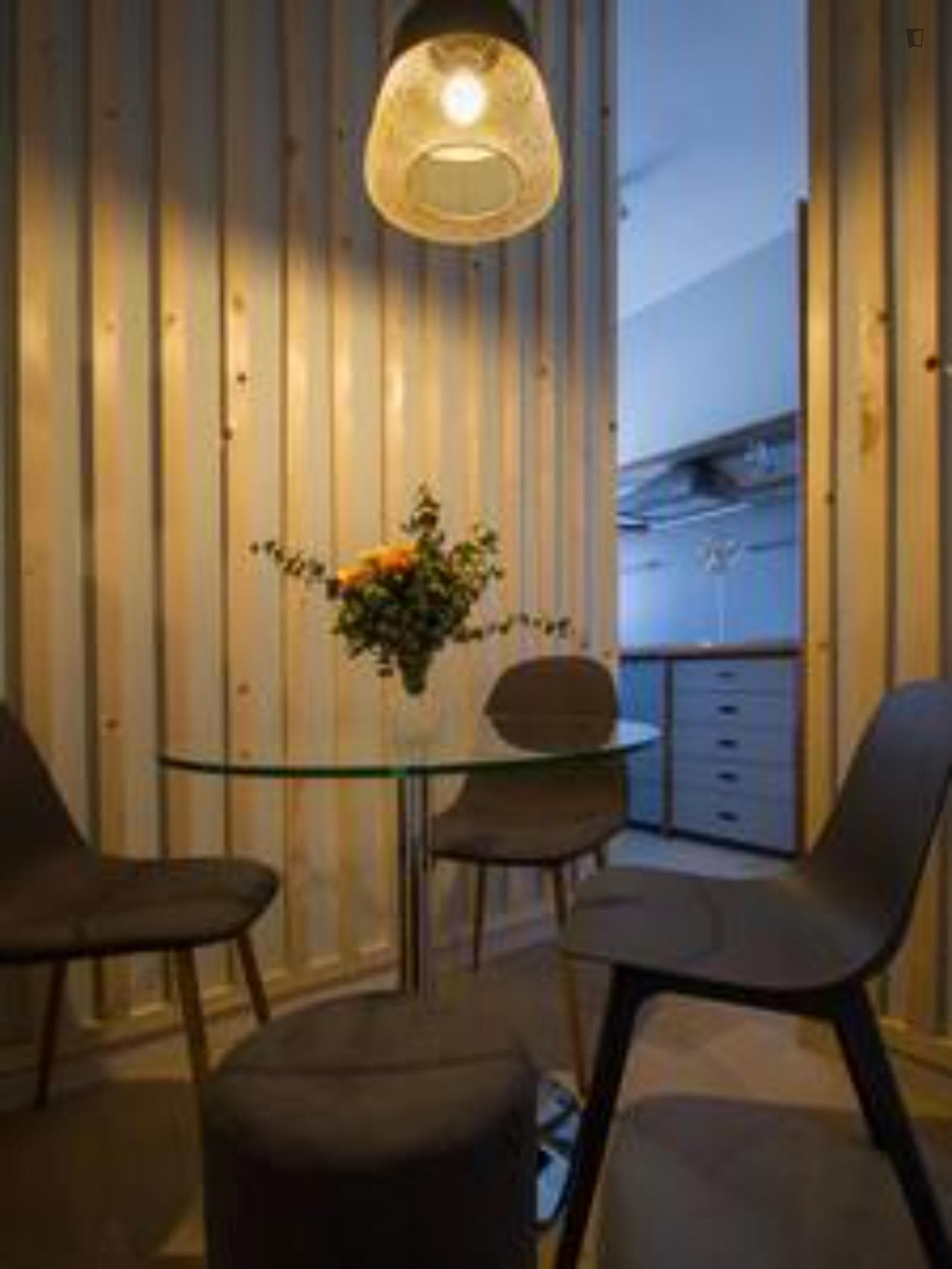 Bright 1-bedroom apartment close to Via Torino Shopping Street photo 1
