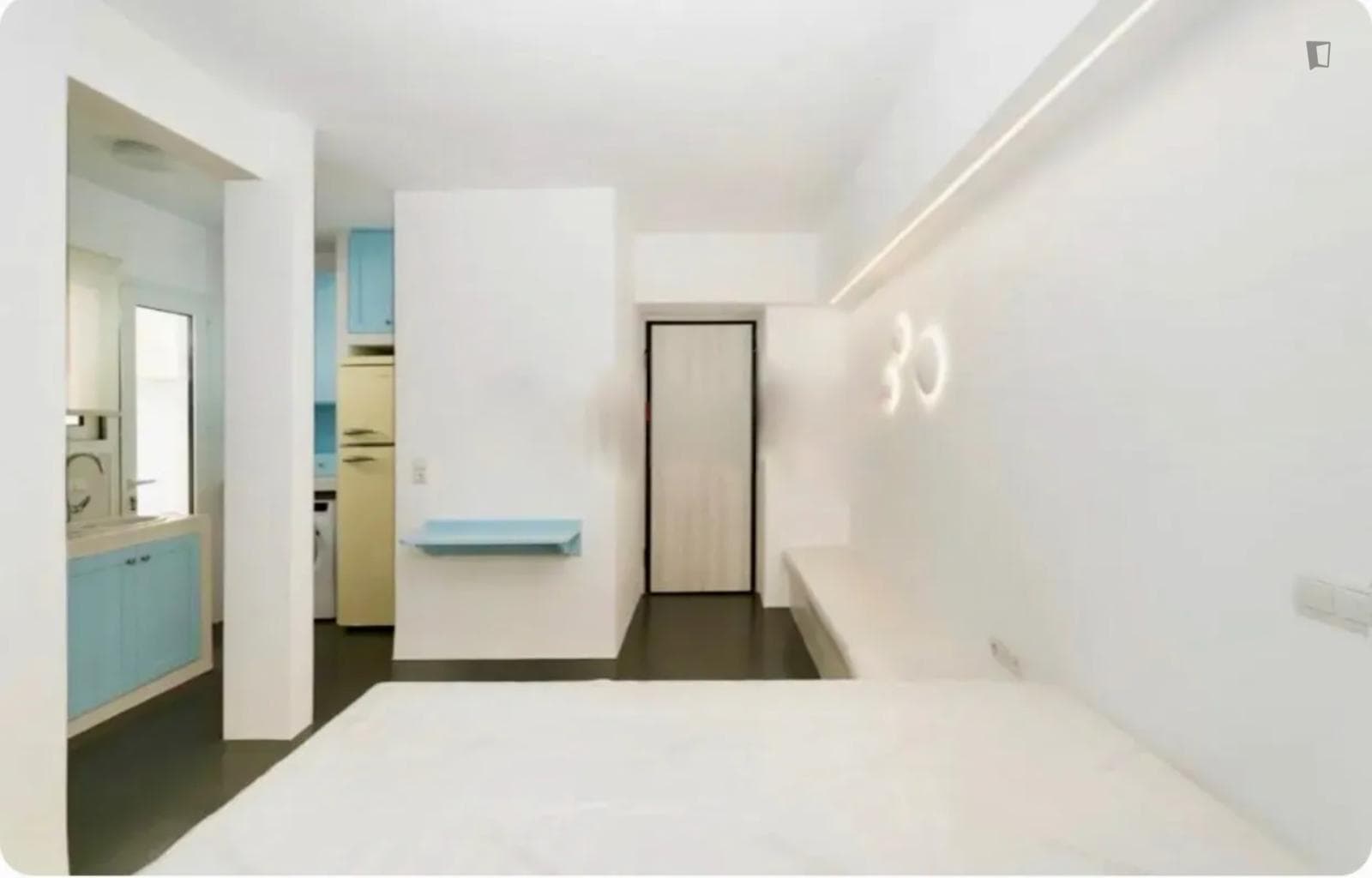 Bright studio near Peiraias  photo 1