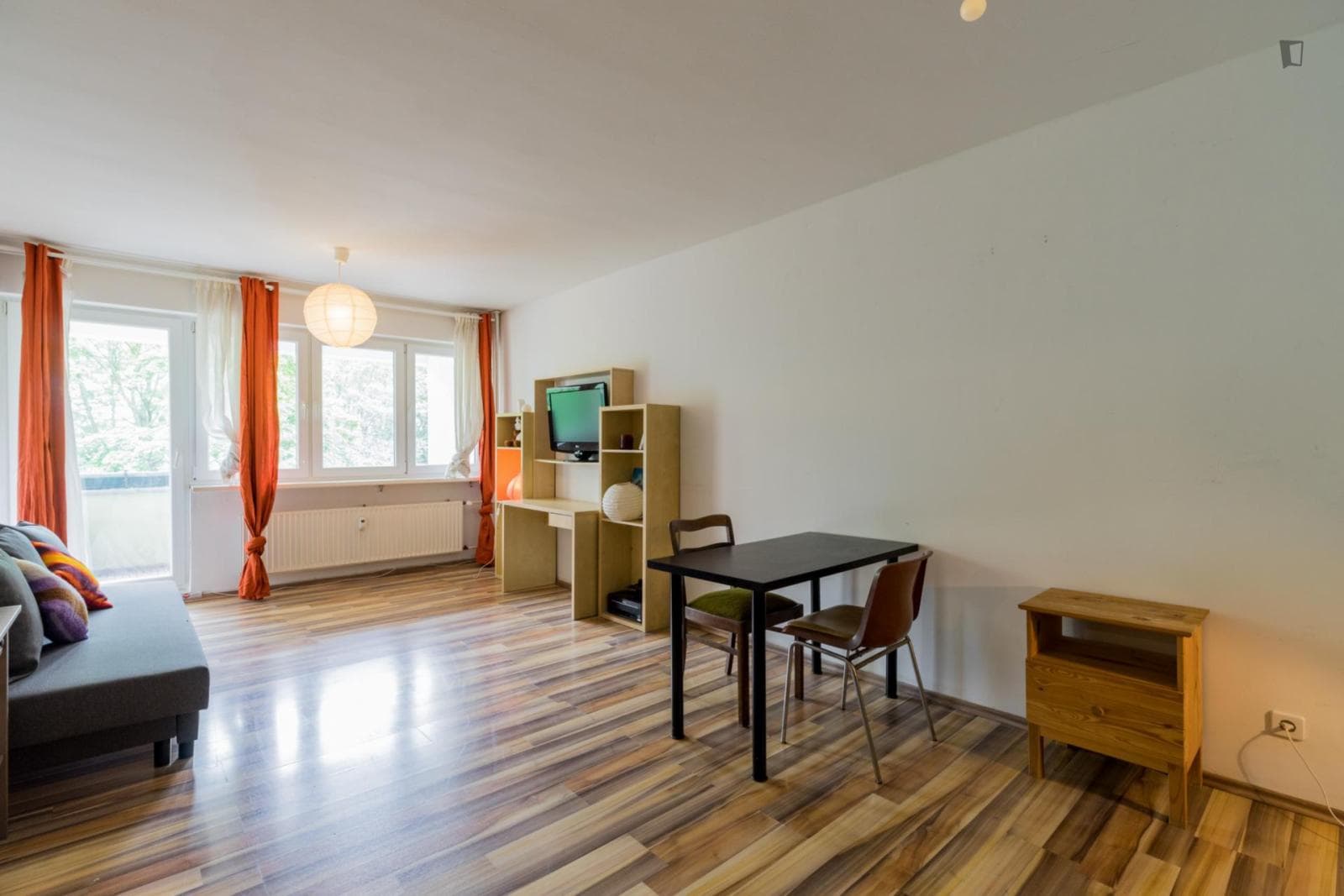 Cosy 1-Bedroom apartment with balcony in Gesundbrunnen photo 1