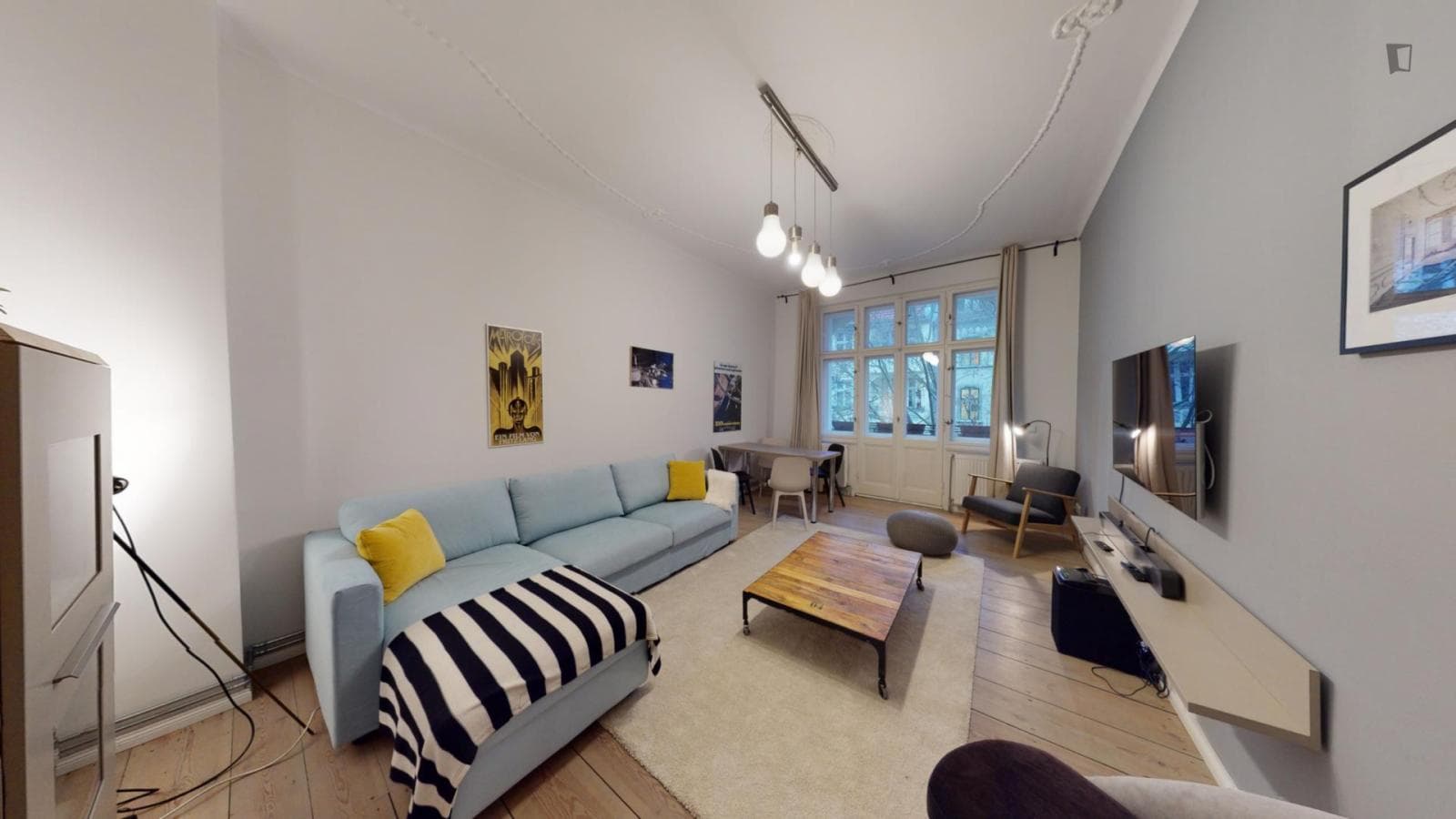 Beautiful 1-bedroom flat near the Südstern metro station photo 1