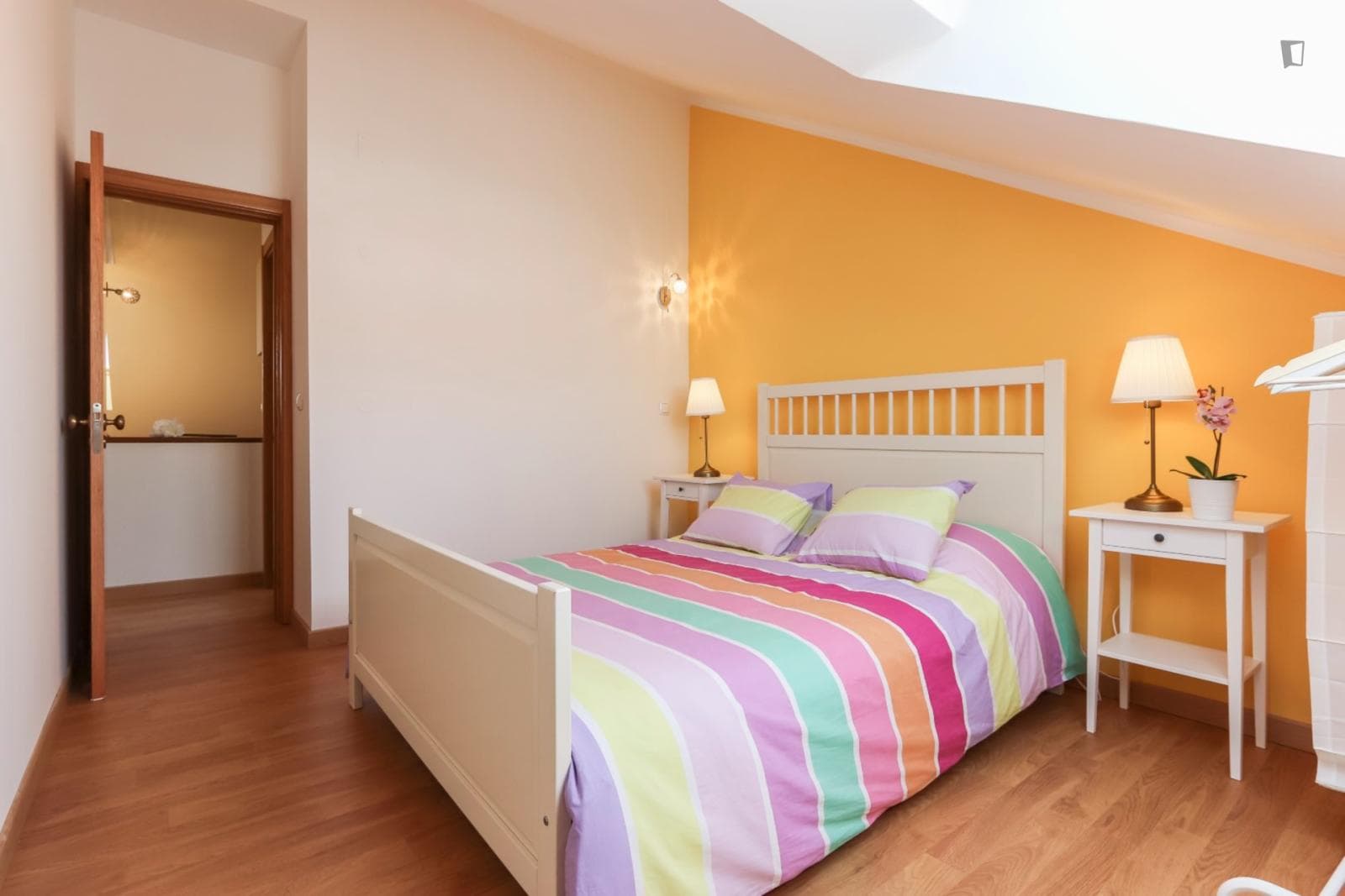 Lovely double bedroom in Benfica, Lisbon photo 1