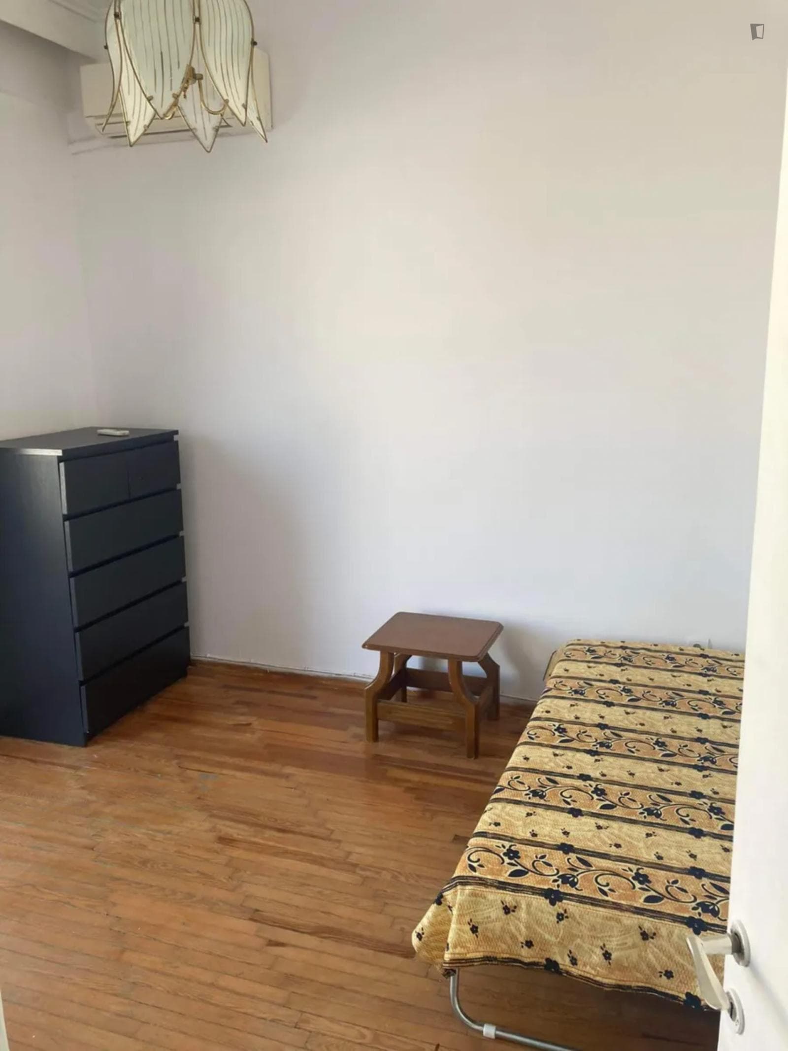 Cute studio next to buss station in Thessaloniki photo 1