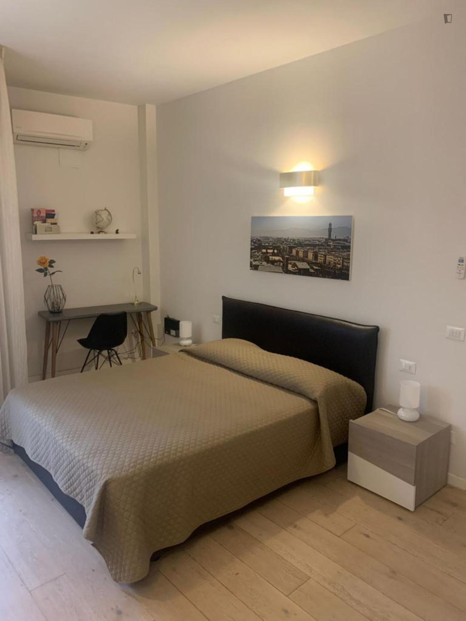 Amazing Nabucco 1 bedroom apartment with Dome view close to Santa Croce Square photo 1