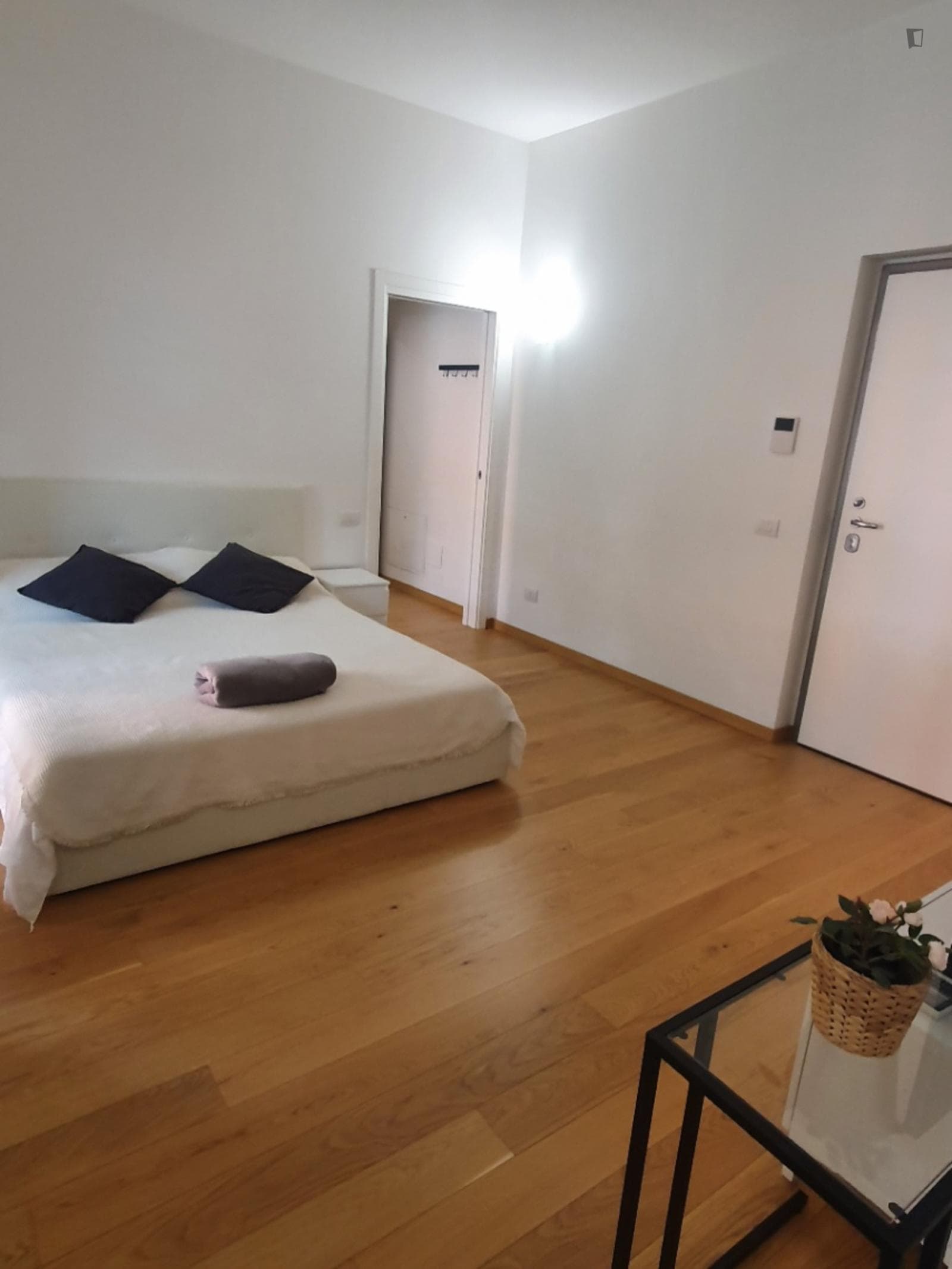 Pleasant studio with balcony near Milano Dateo train station photo 1