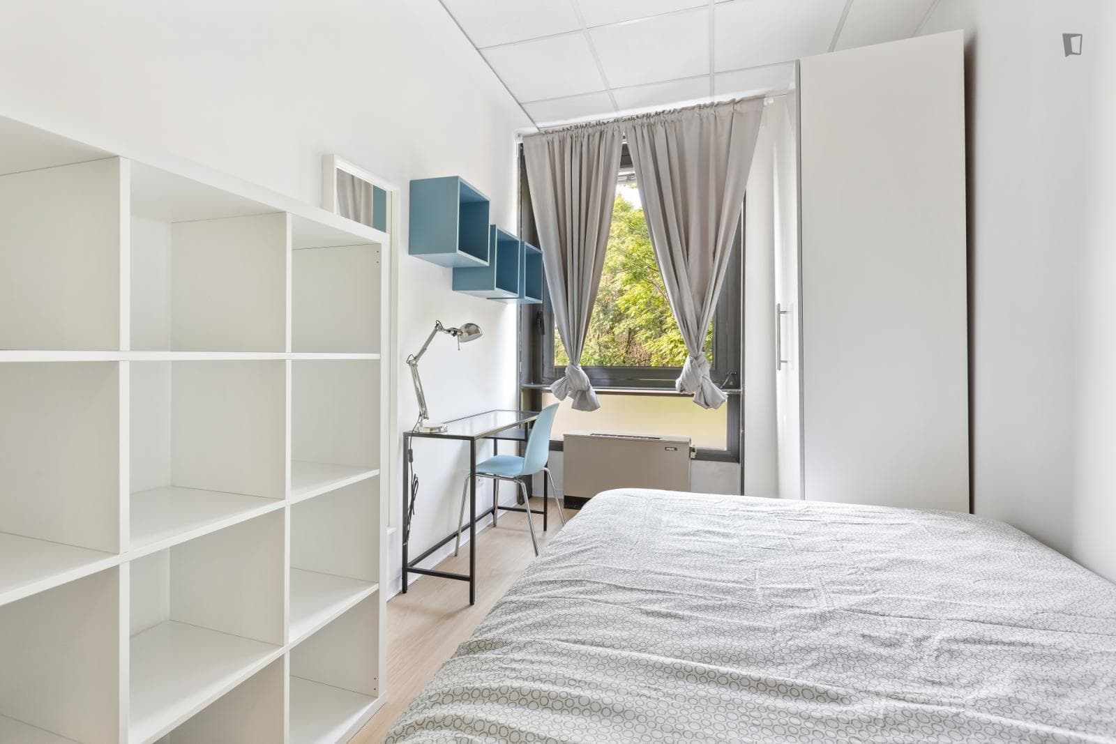 Elegant double bedroom next to Udine metro station photo 1