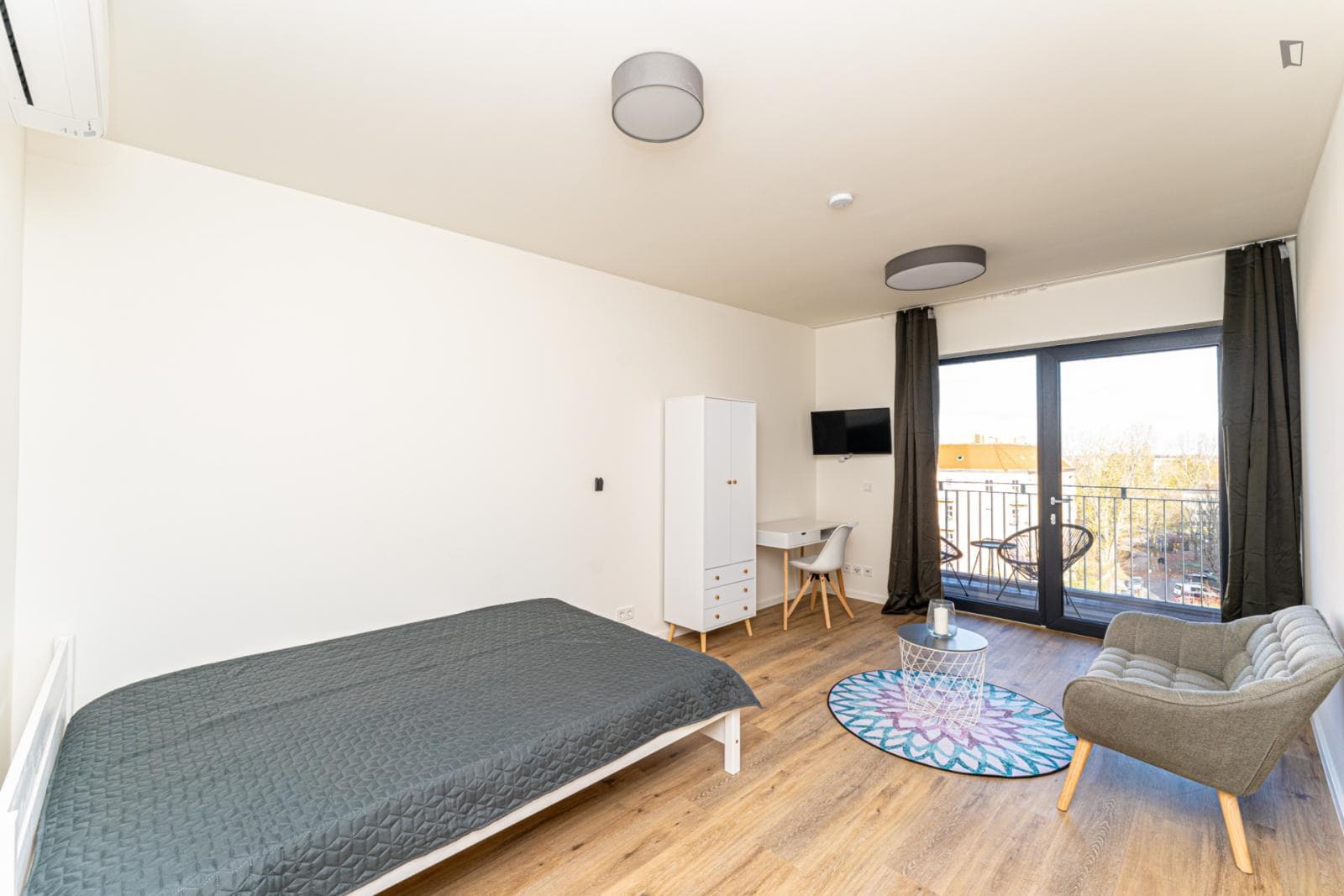 Property photo thumbnail
