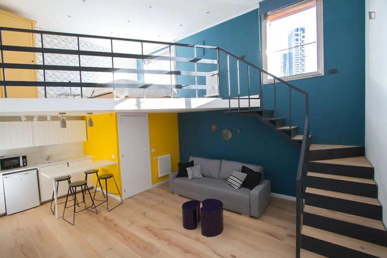 Large and colourful studio in Isola photo 1