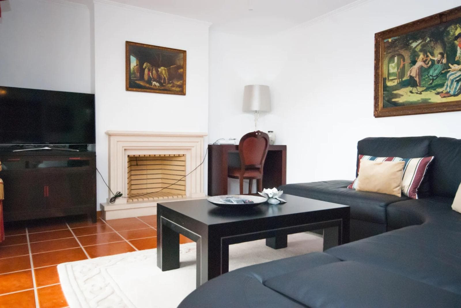 Cosy double bedroom, with a balcony near Praia do Guincho photo 1