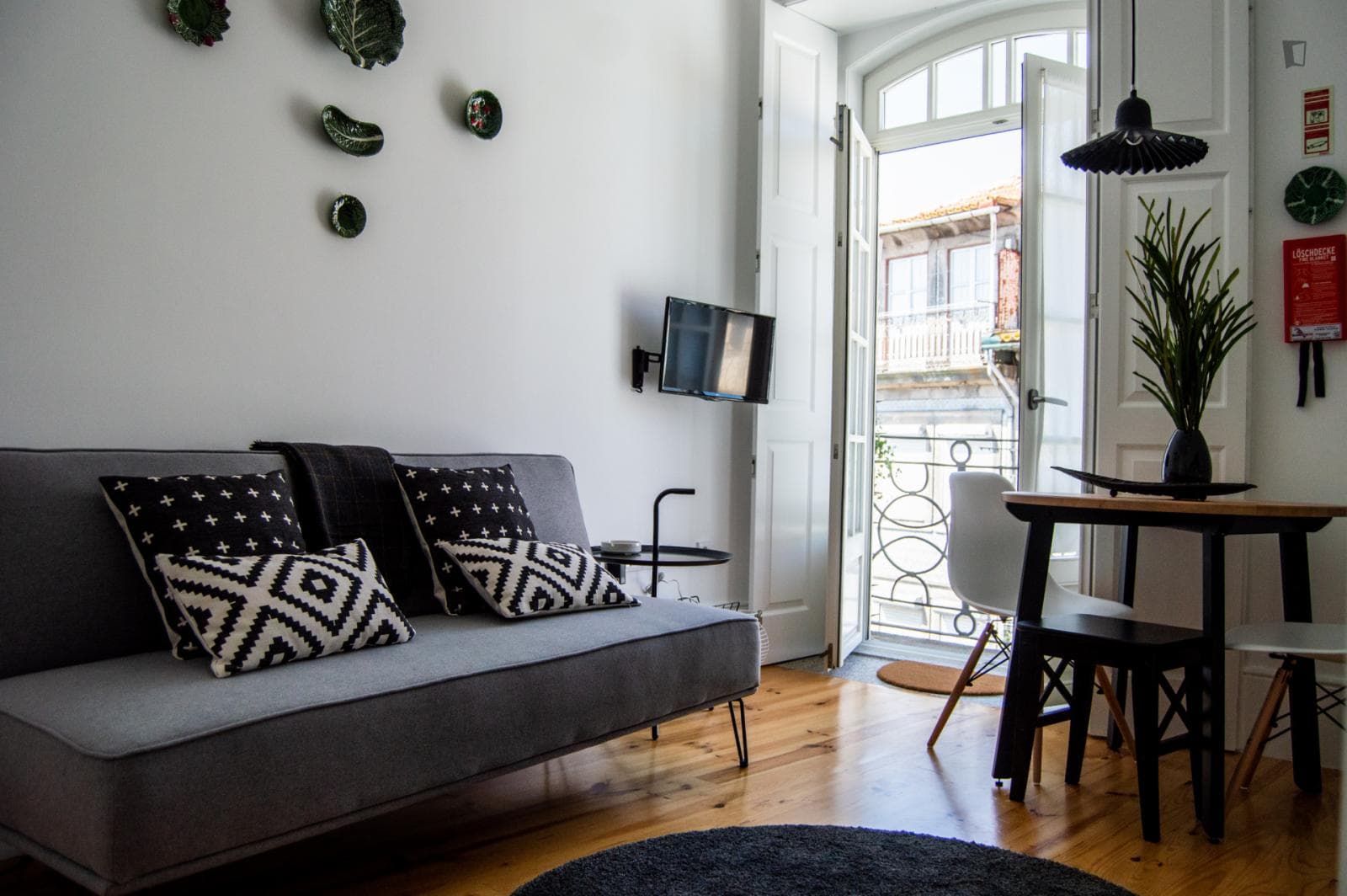 Lovely 1-bedroom apartment in the São Nicolau neighbourhood photo 1