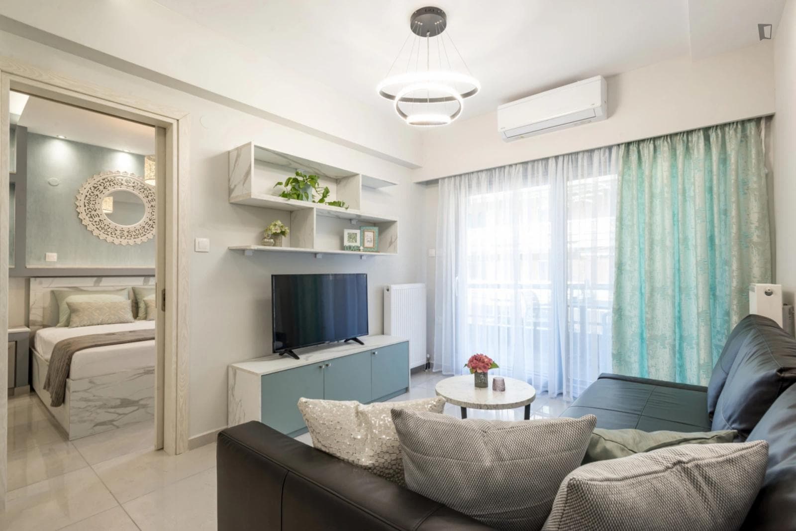 Luxury 1 bedroom apartment in Peraia with a sea view photo 1
