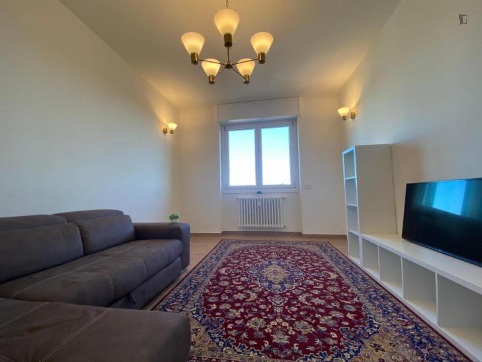 Bright 2-bedroom apartment close to Precotto area photo 1