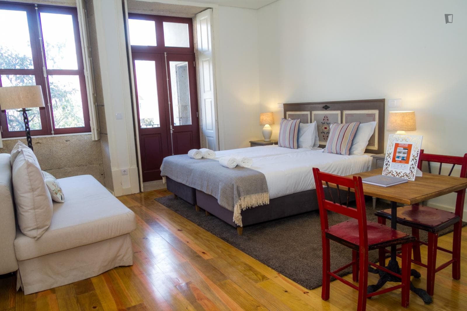 Lovely studio with balcony close to Universidade do Porto photo 1