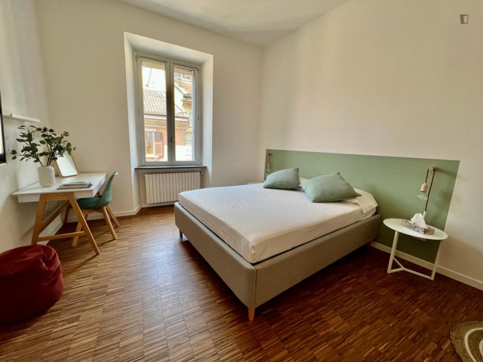 Charming and modern one bedroom flat in the Navigli area of Milan photo 1