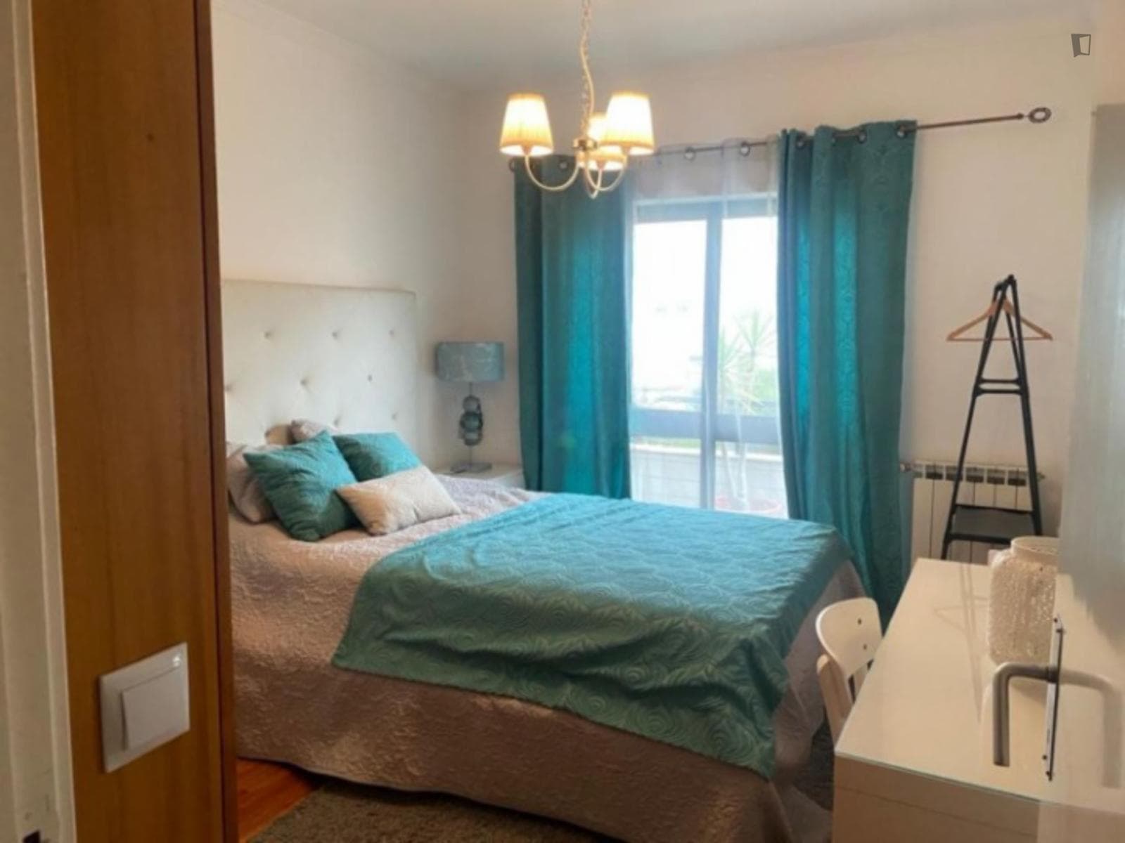 Welcoming double bedroom close to Braga train station photo 1