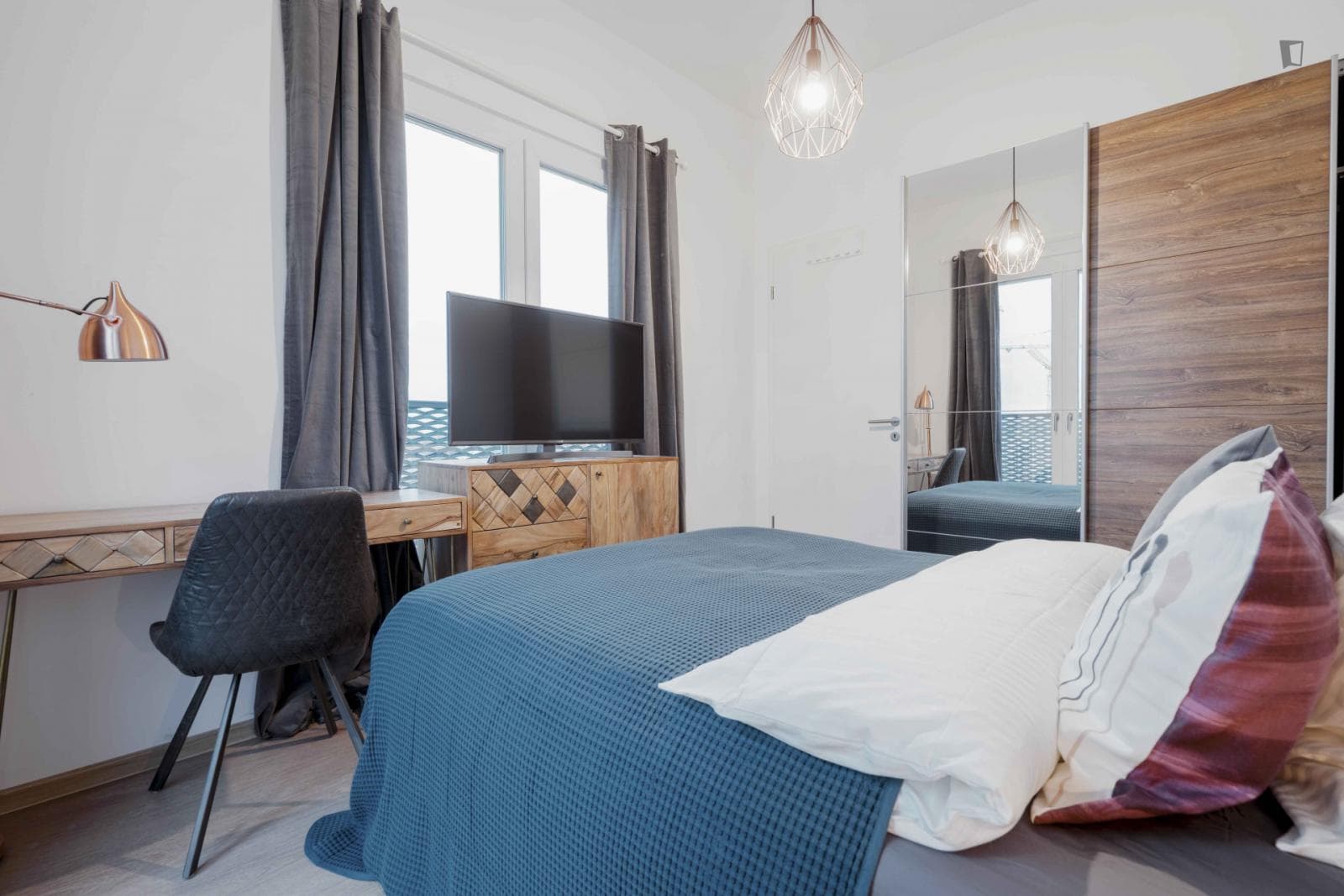Property photo thumbnail