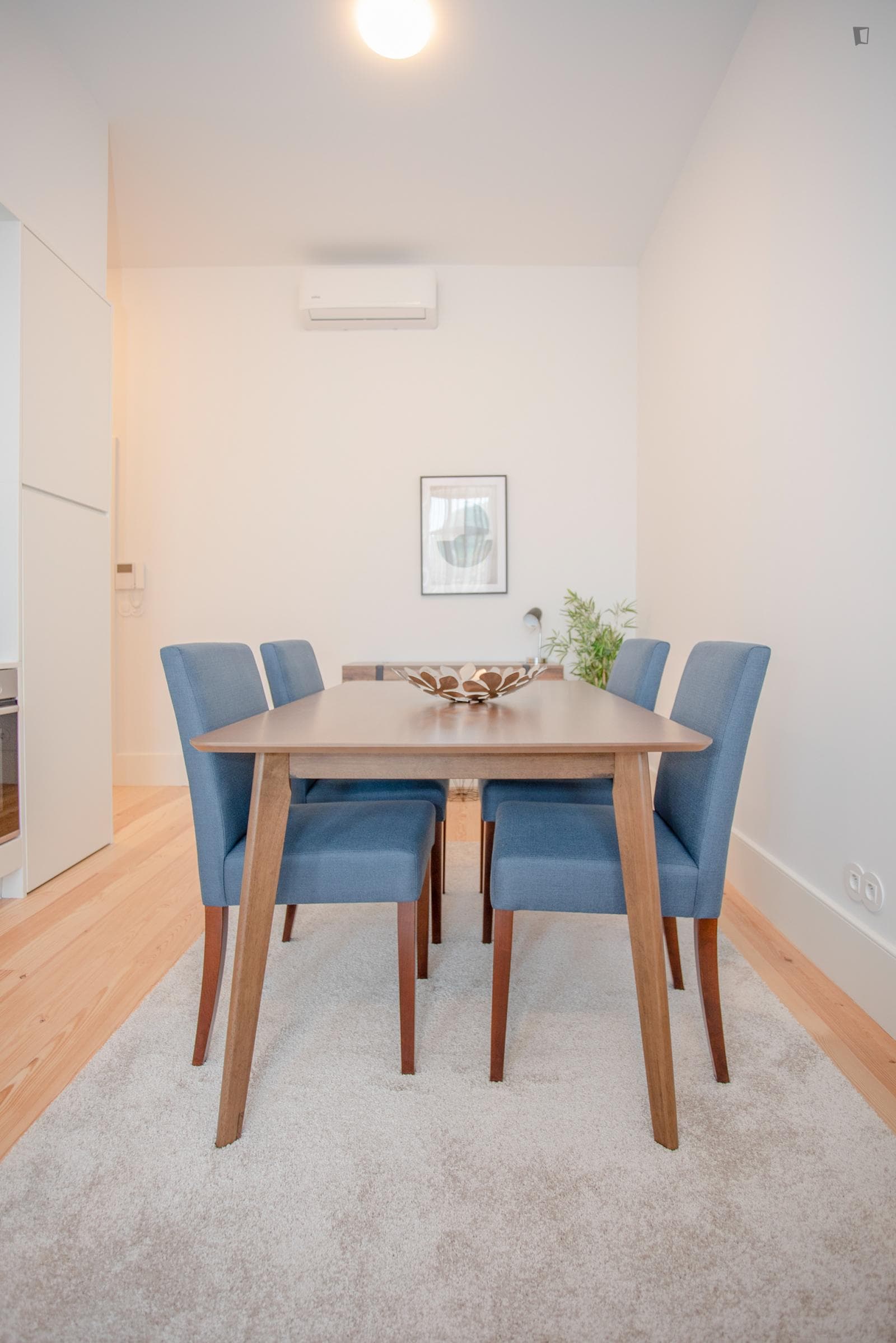 Elegant 1-Bedroom apartment close to Lapa metro station photo 1