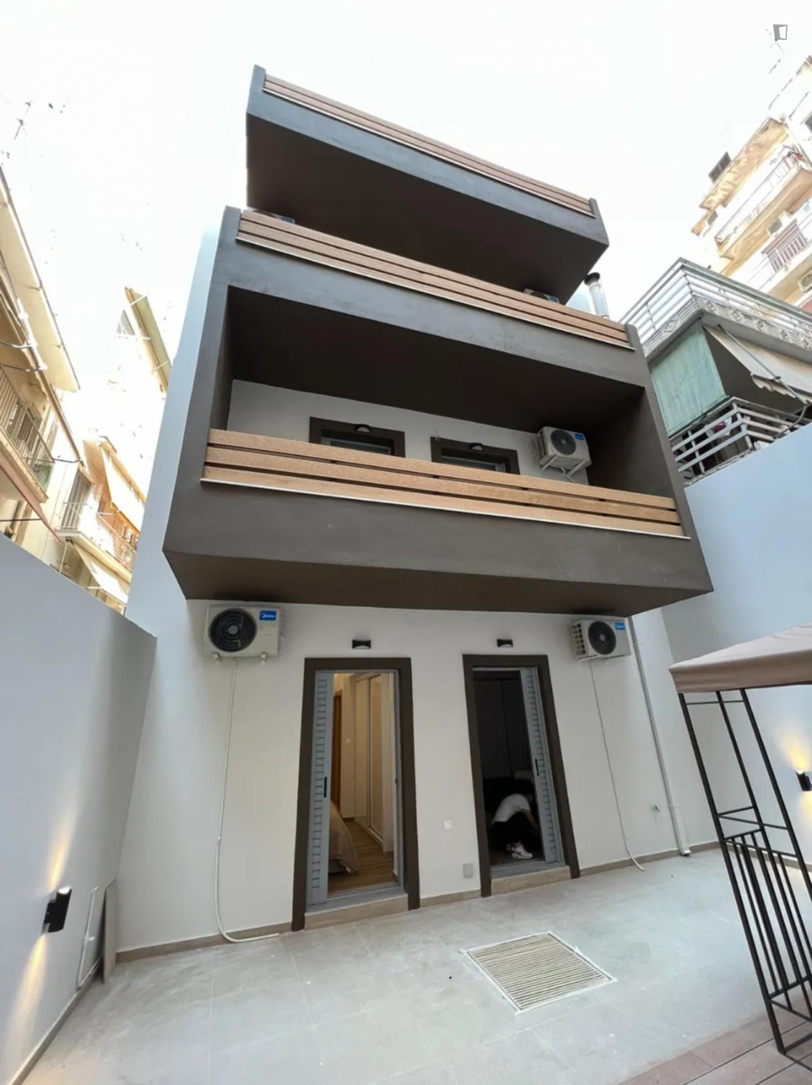 Property photo thumbnail