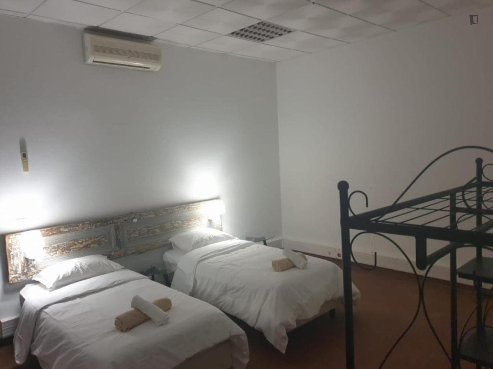 ALBUFEIRA - Lovely twin bedroom close to Tunes train station photo 1
