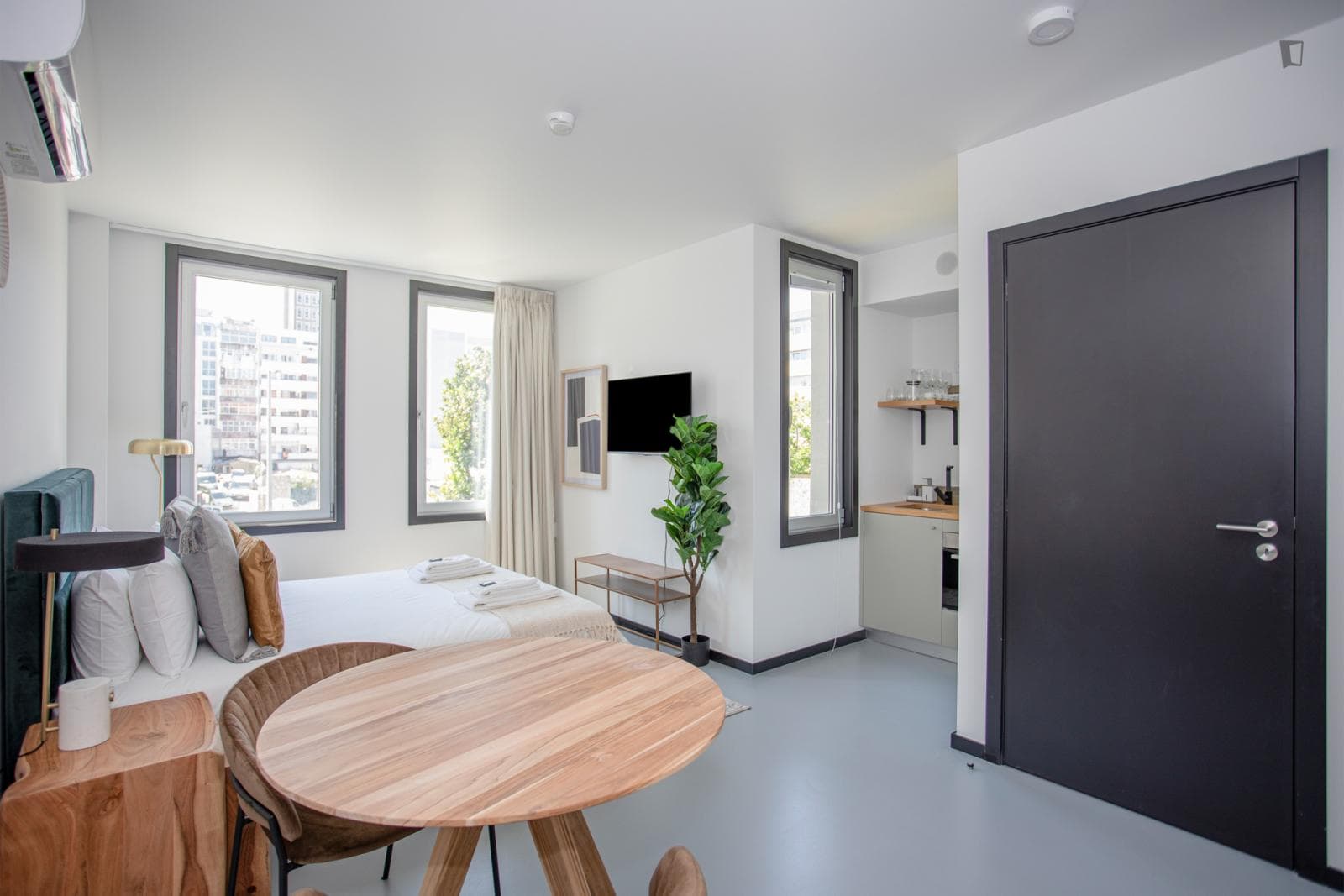 Property photo thumbnail