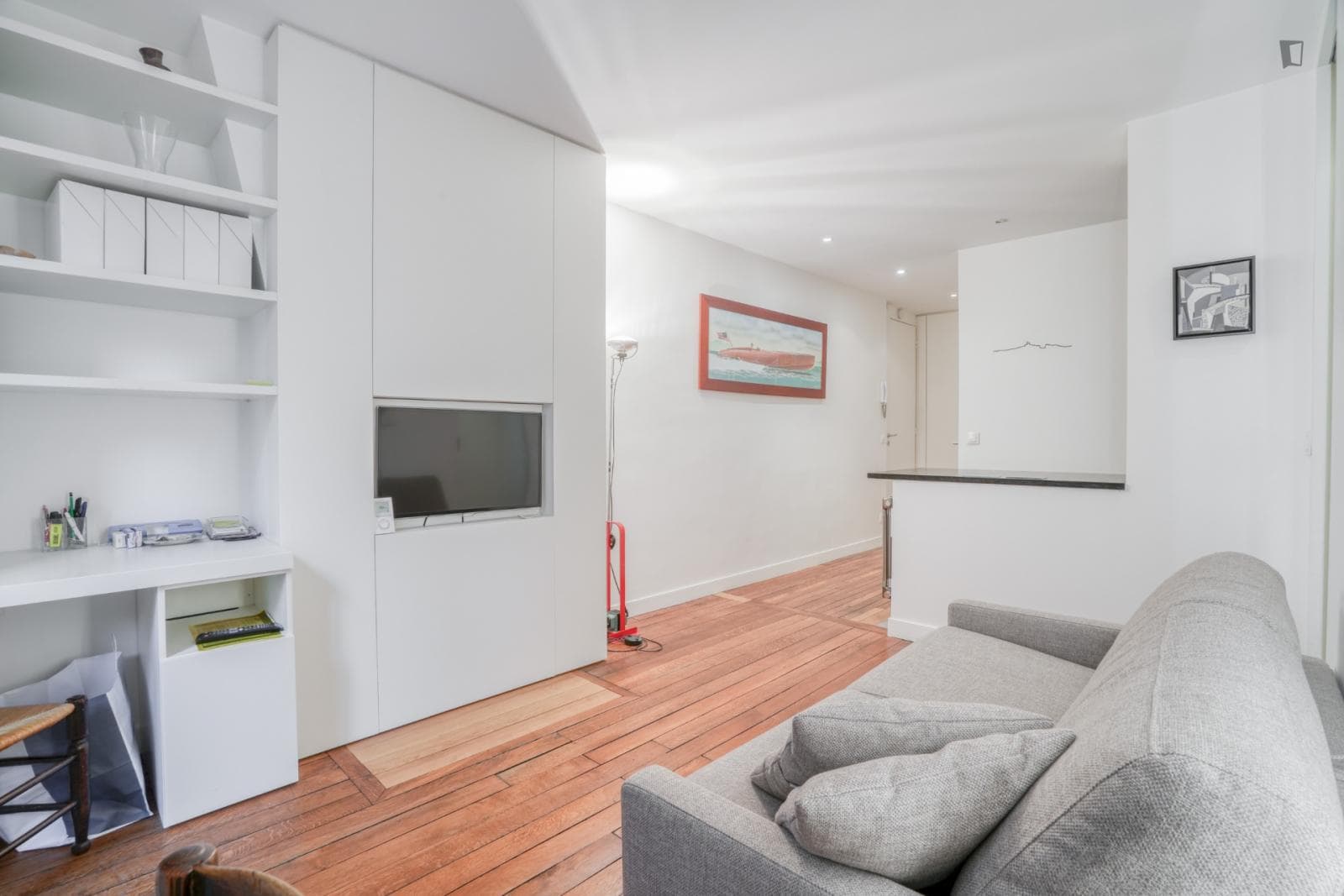 Lovely 1-Bedroom apartment close to Sèvres-Lecourbe metro station photo 1