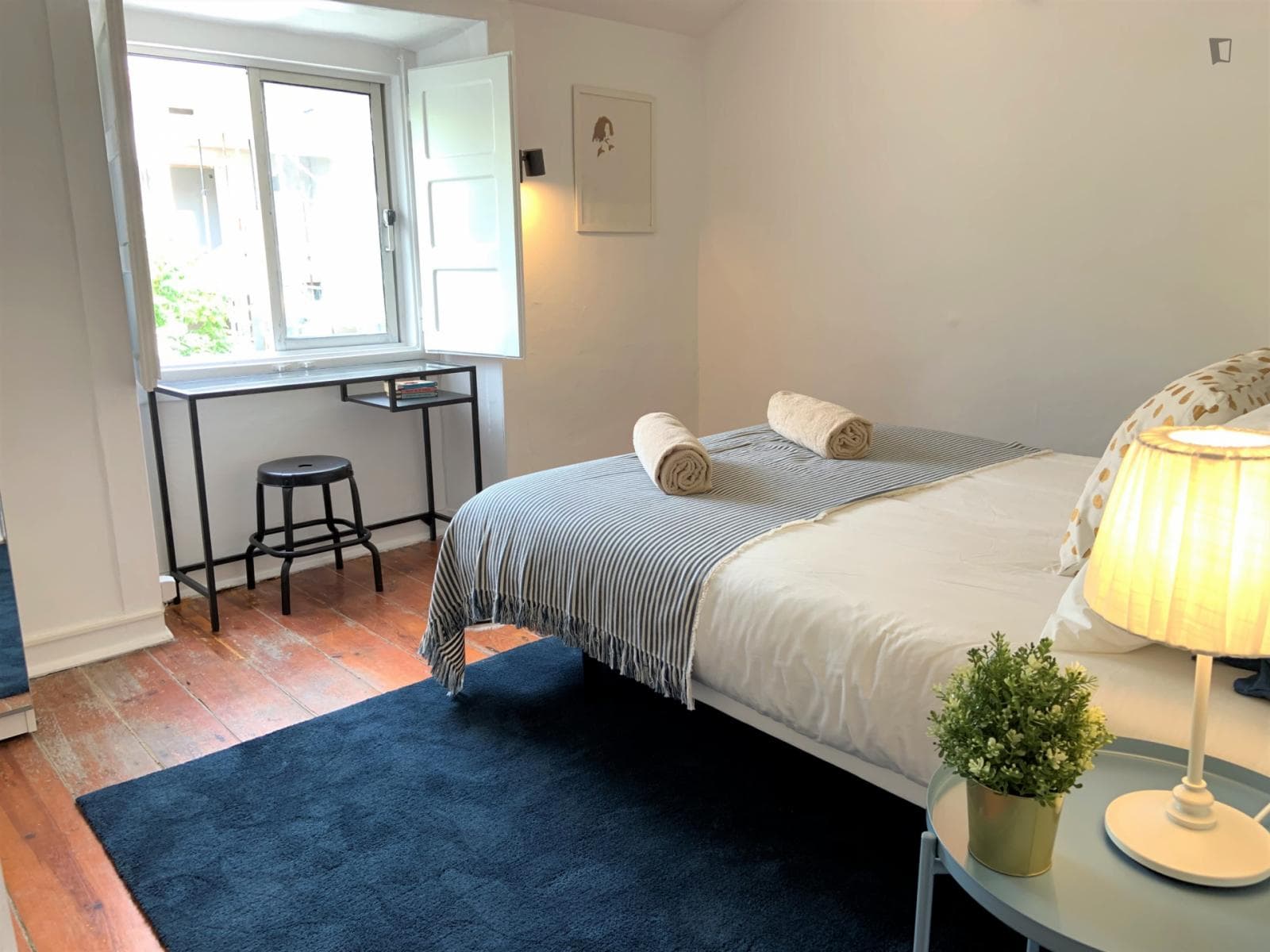 Comfy double bedroom in a 6-Bedroom apartment, in Santos area photo 1