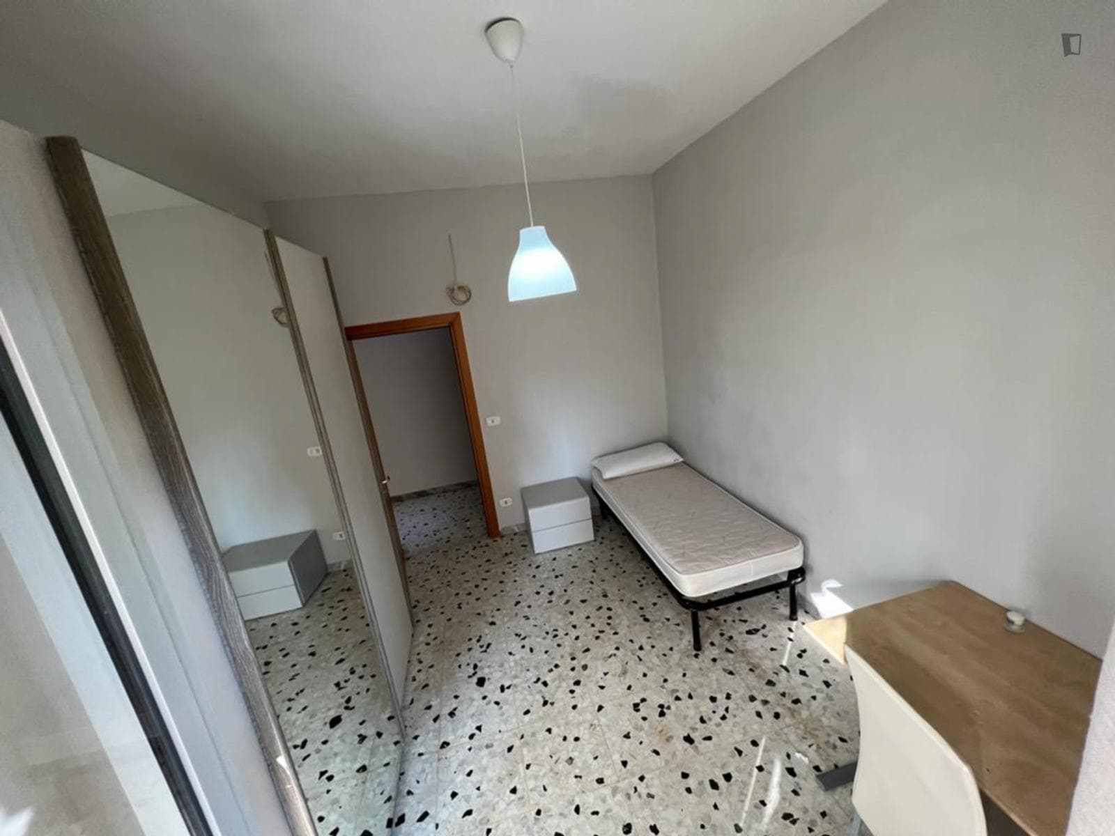 Single Room In 4-Bedroom Apartment in Napoli Near Universita Monte Sant’Angelo Federico I photo 1
