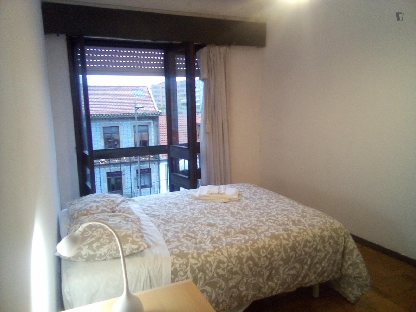 Appealing double bedroom not far from GaiaShopping photo 1