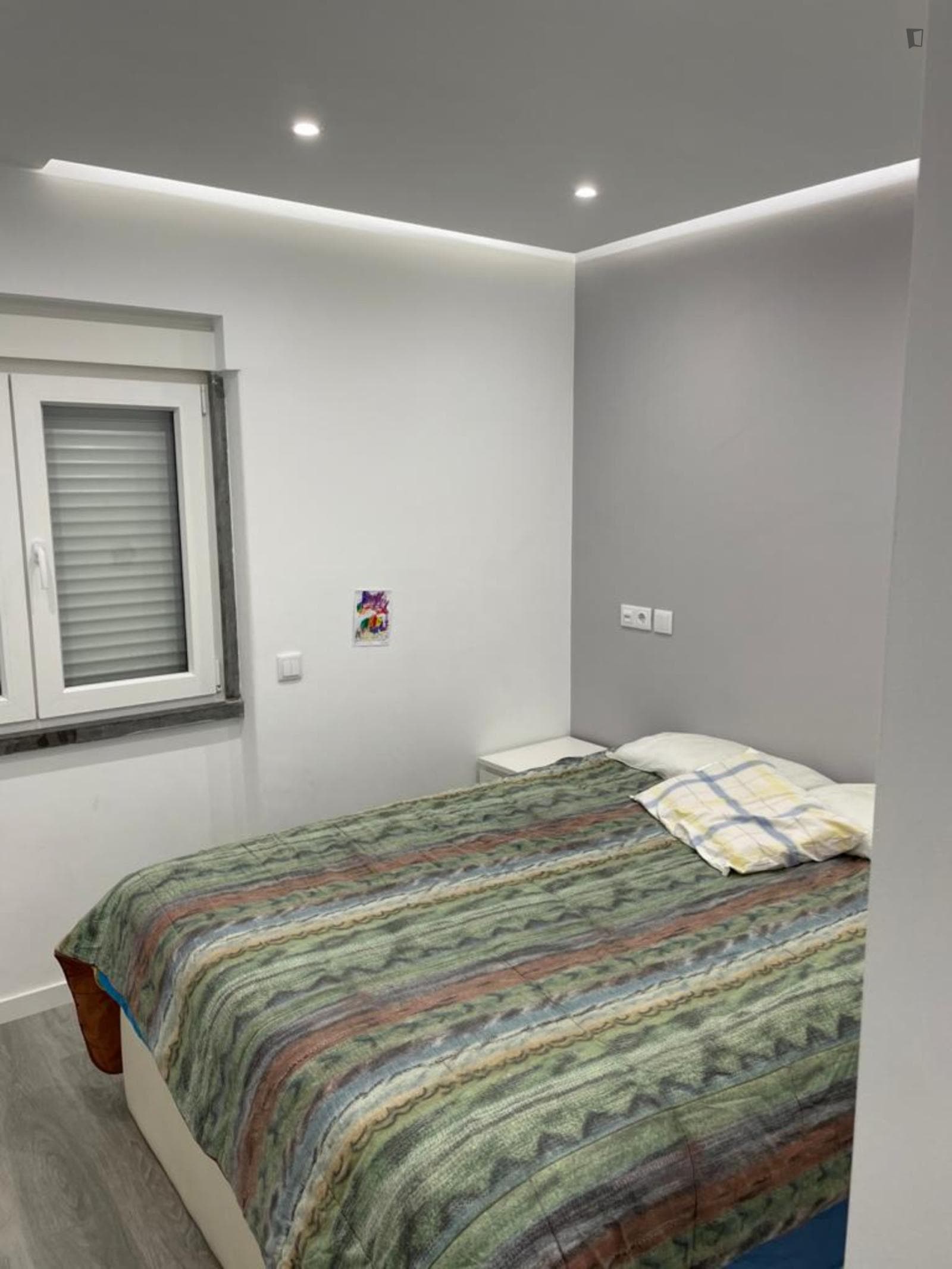 Contemporanean 3-bedroom apartment with swimming pool and high speed internet photo 1