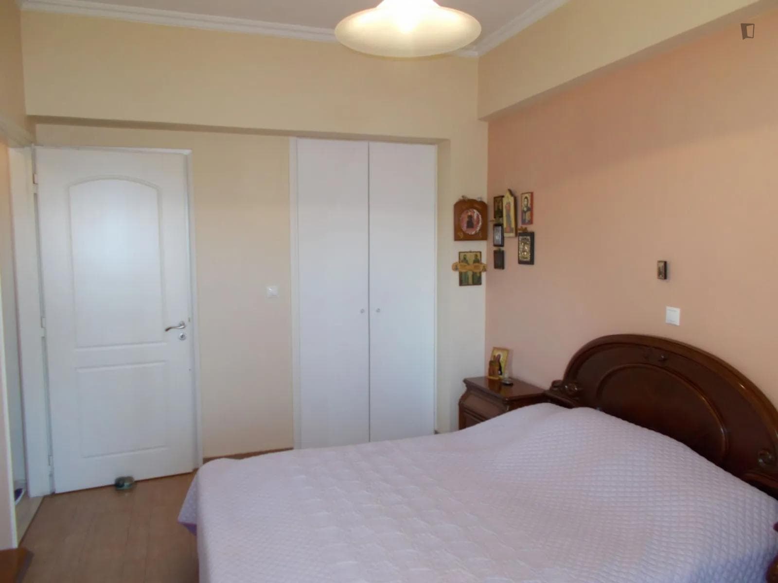 Cozy bedroom near Ilioupolh photo 1