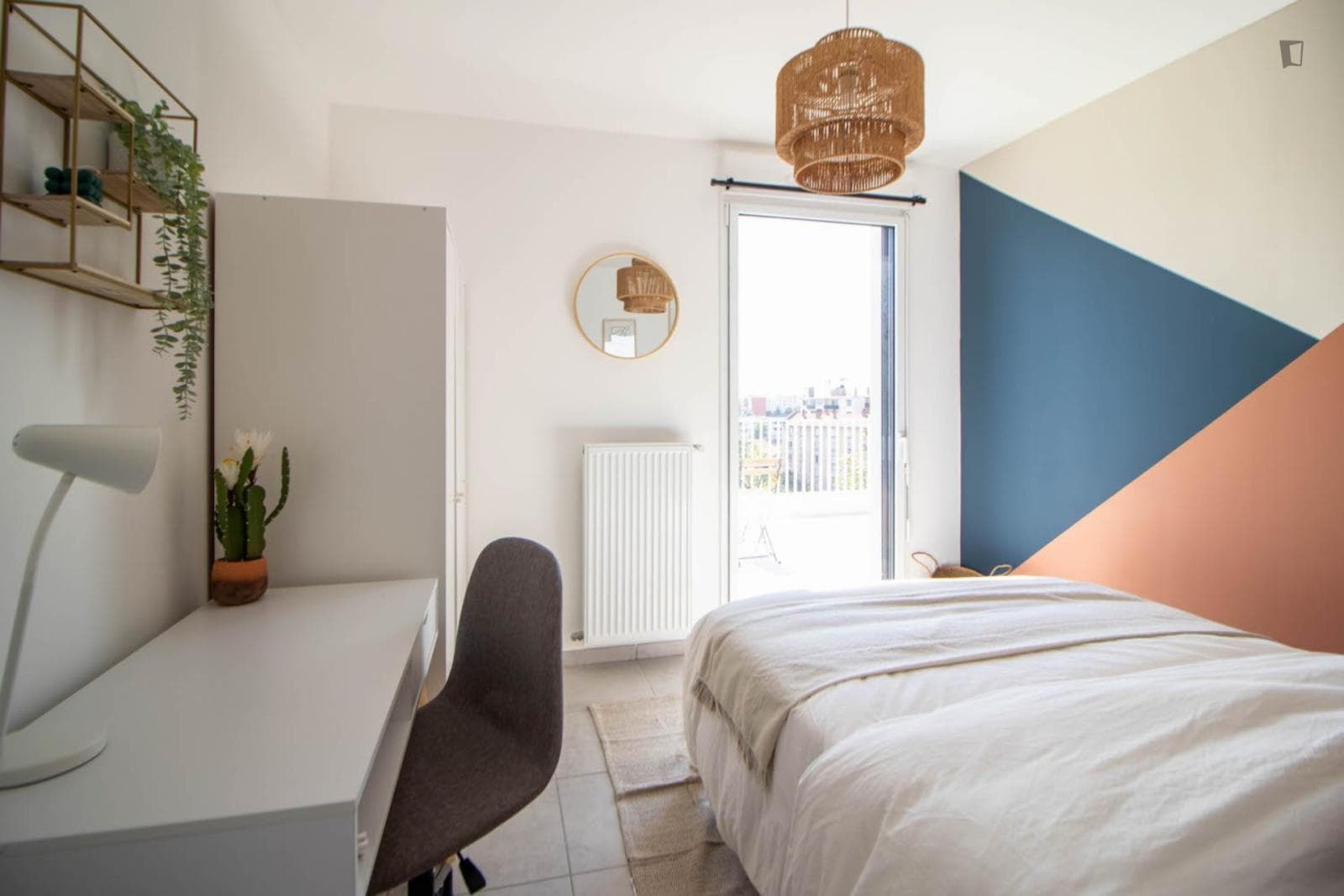 Pretty 10 m² bedroom near Lyon - LYO45 photo 1