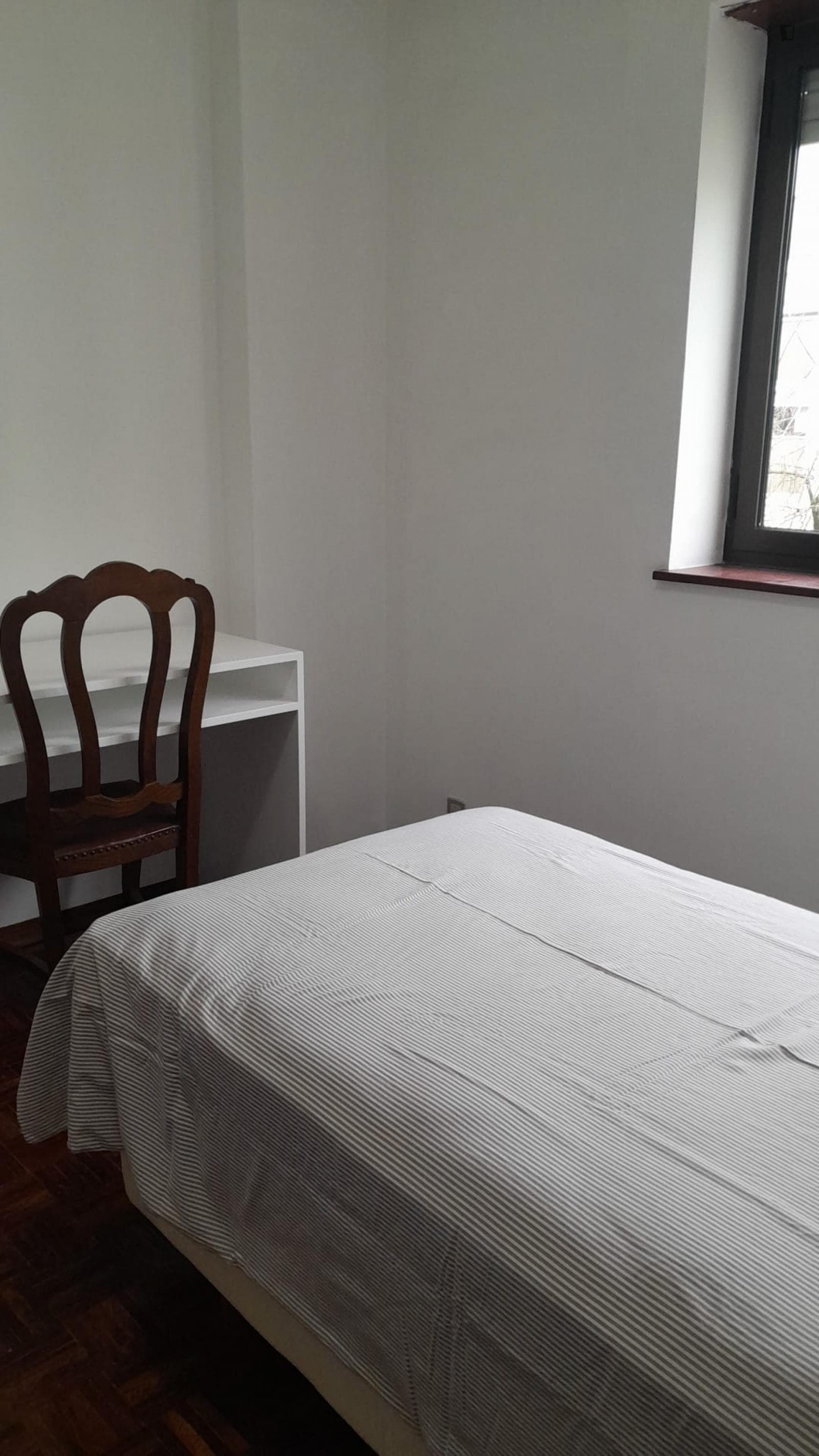 Nice single bedroom near Escola Superior de Educação de Coimbra photo 1